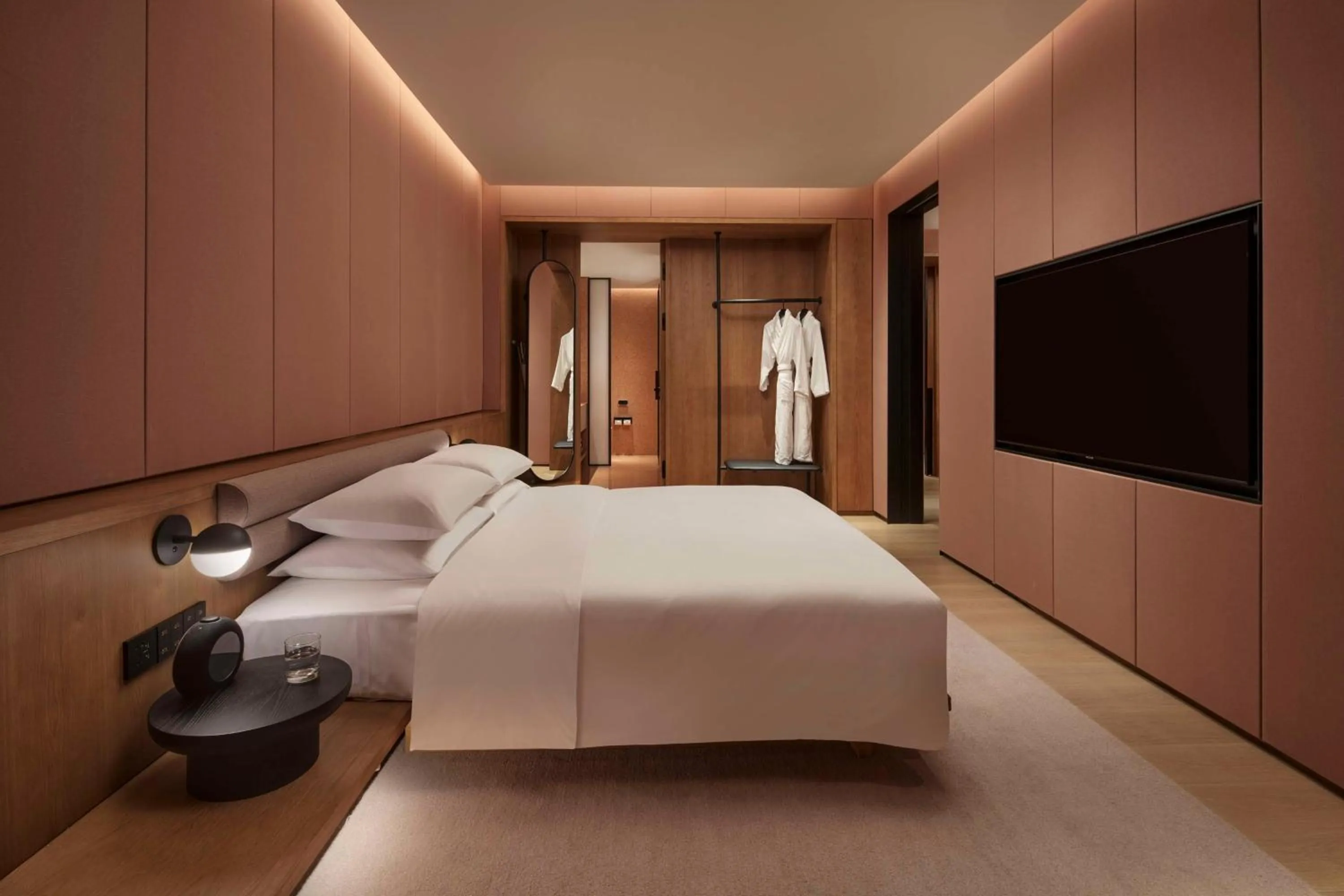 Photo of the whole room, Bed in TAOXICHUAN Hotel