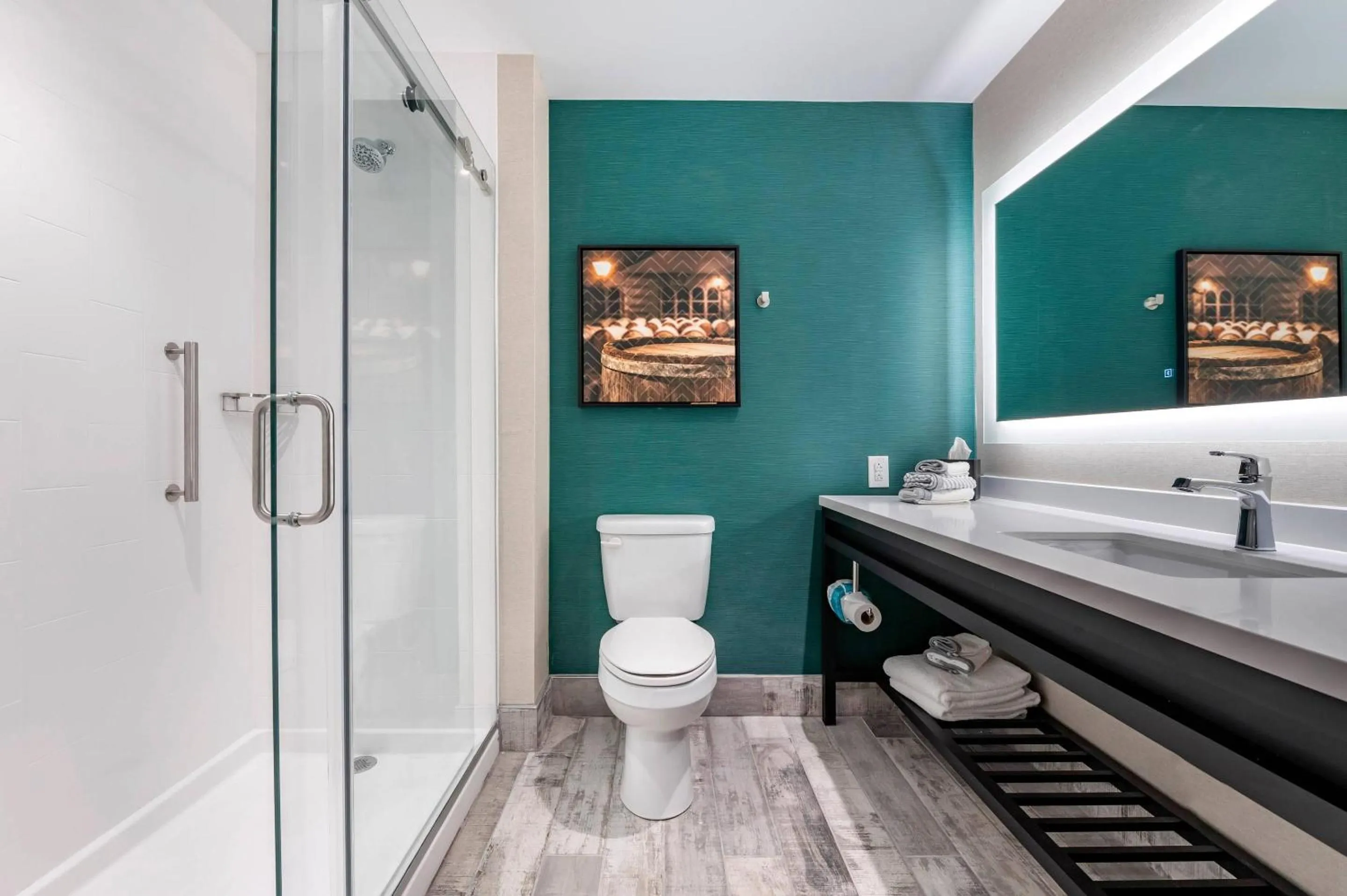 Bedroom in Cambria Hotel Louisville Downtown-Whiskey Row