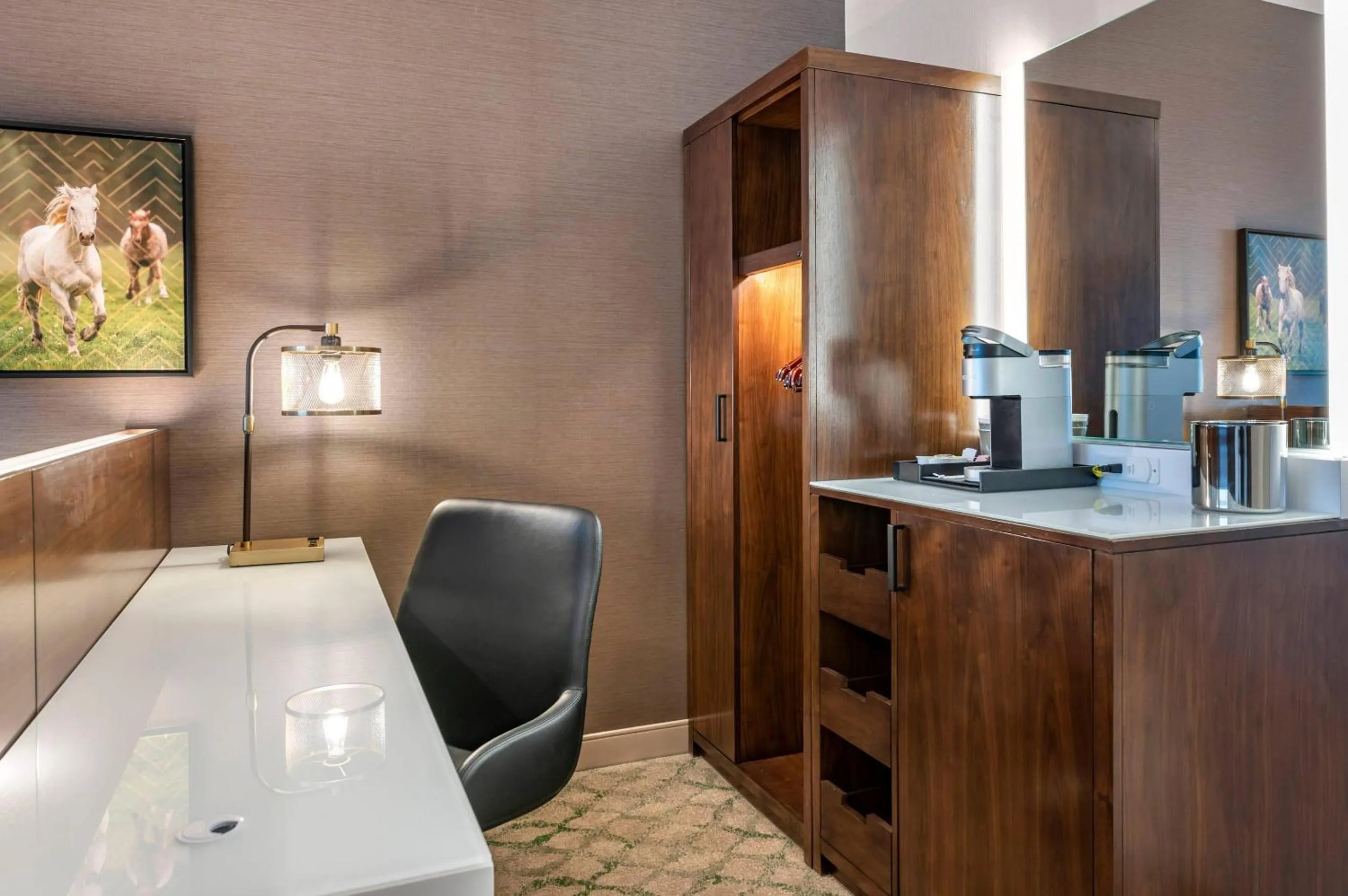 Bedroom in Cambria Hotel Louisville Downtown-Whiskey Row