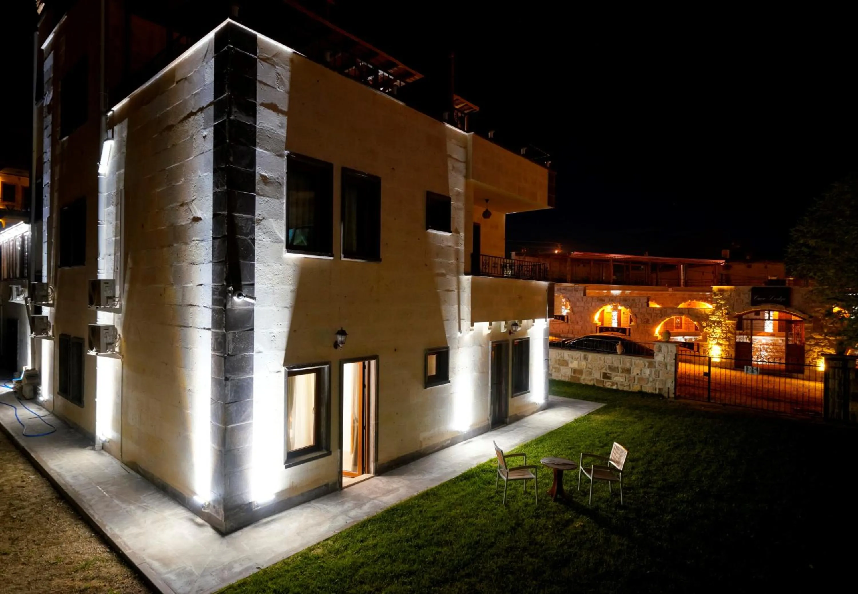 Property building in Pashahan Hotel