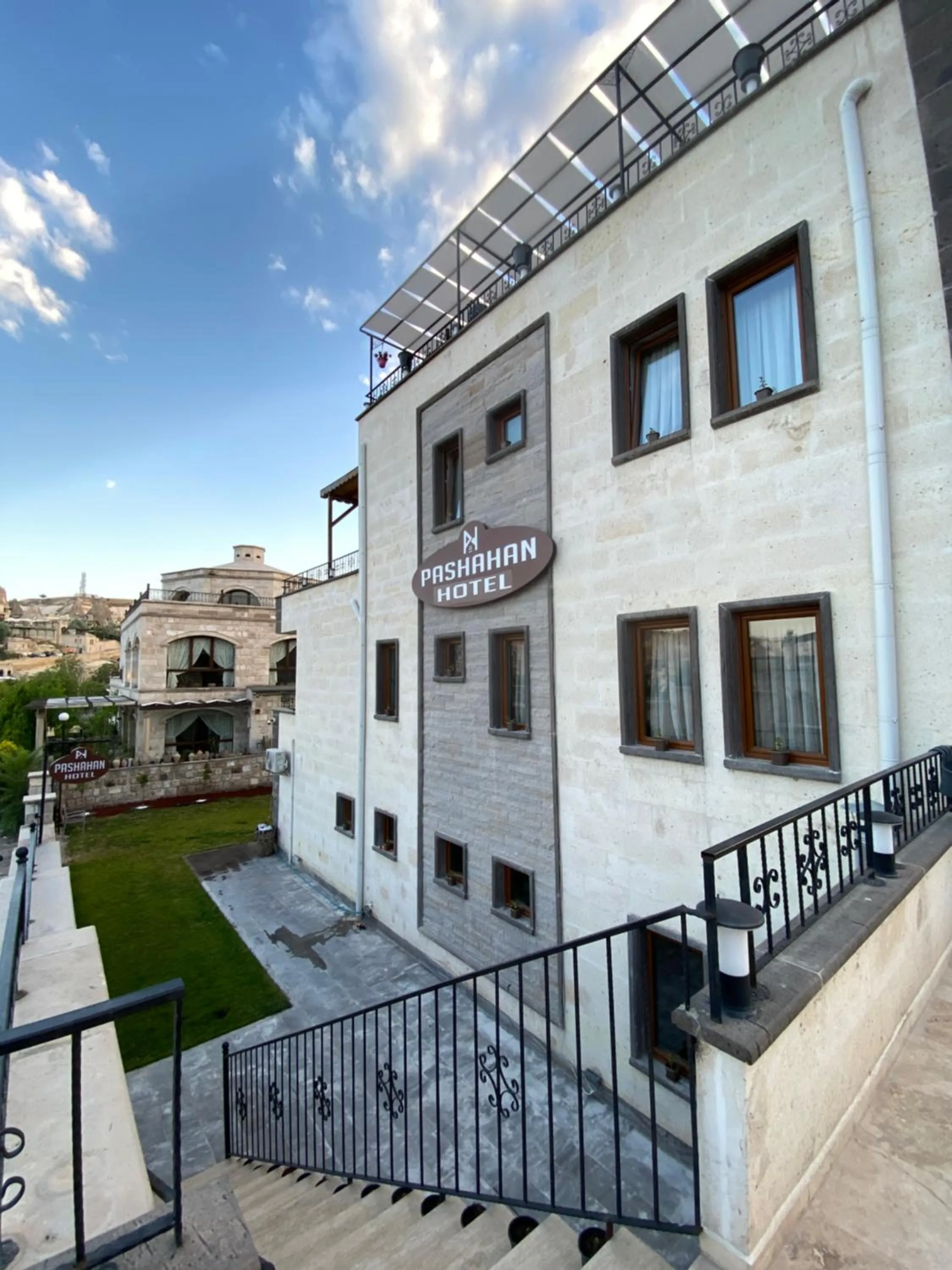 Property building in Pashahan Hotel