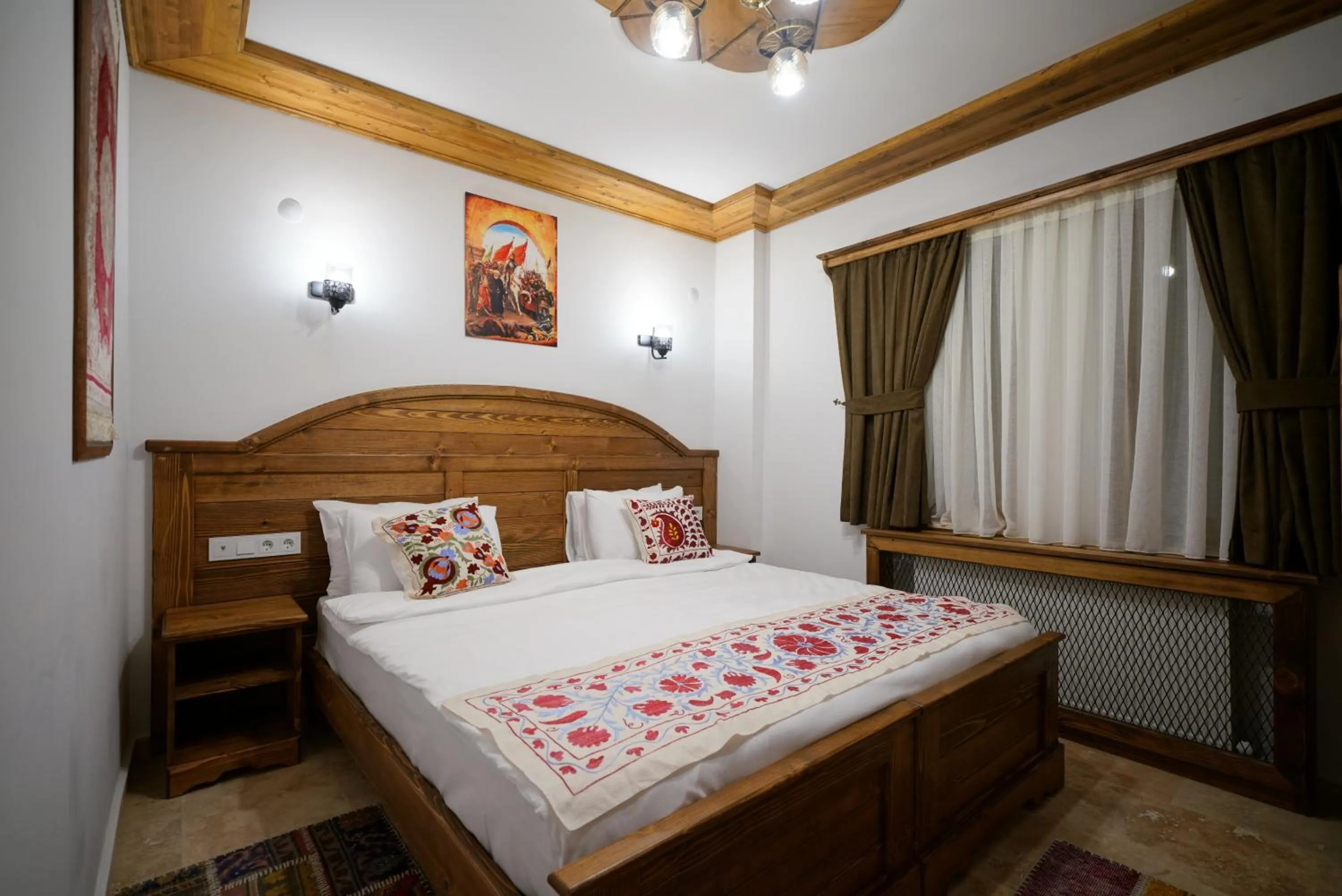Photo of the whole room, Bed in Pashahan Hotel