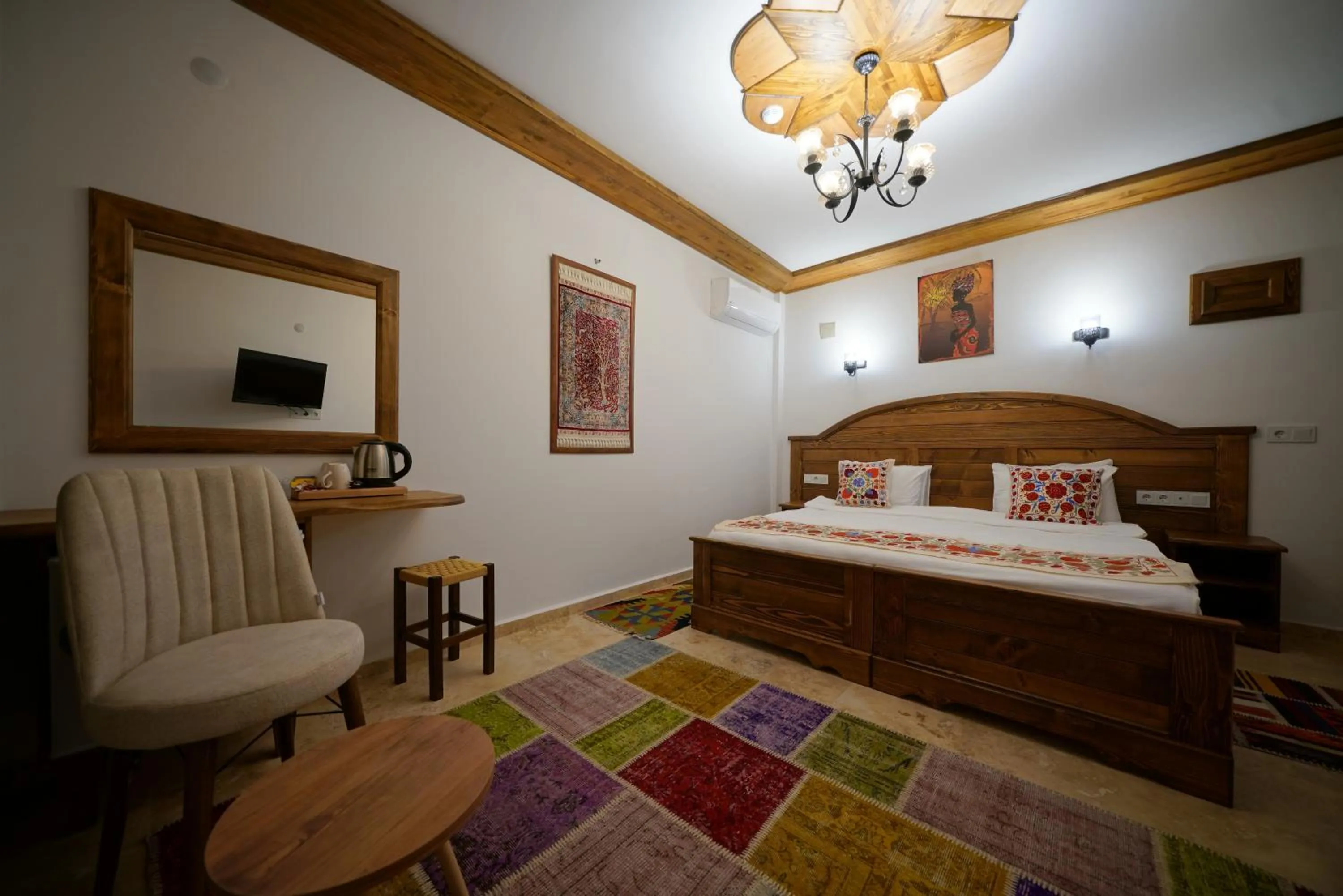 Photo of the whole room, Bed in Pashahan Hotel