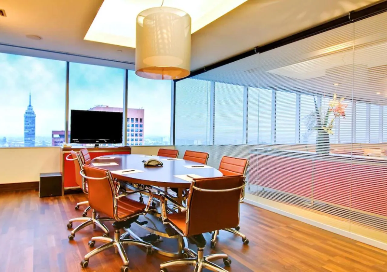 TV and multimedia in Hilton Mexico City Reforma