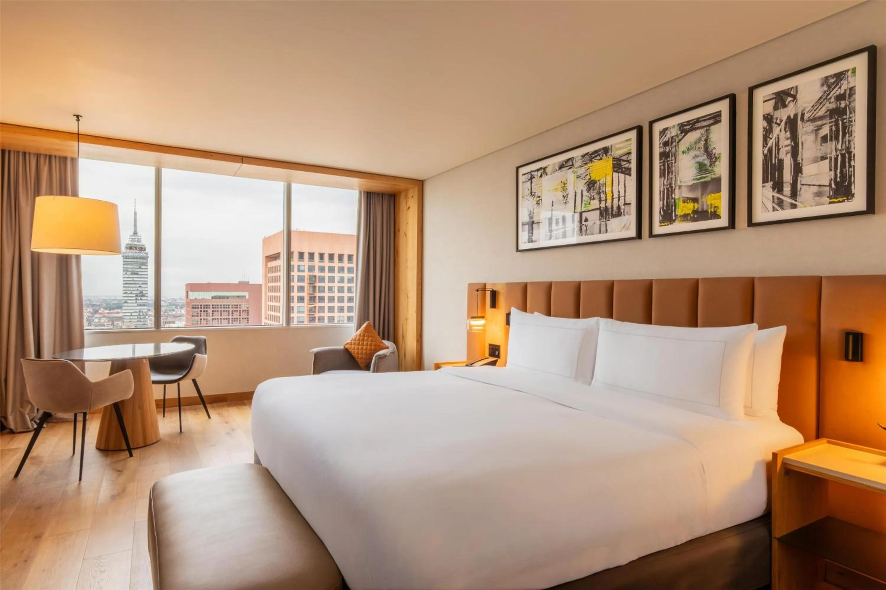 Bed in Hilton Mexico City Reforma