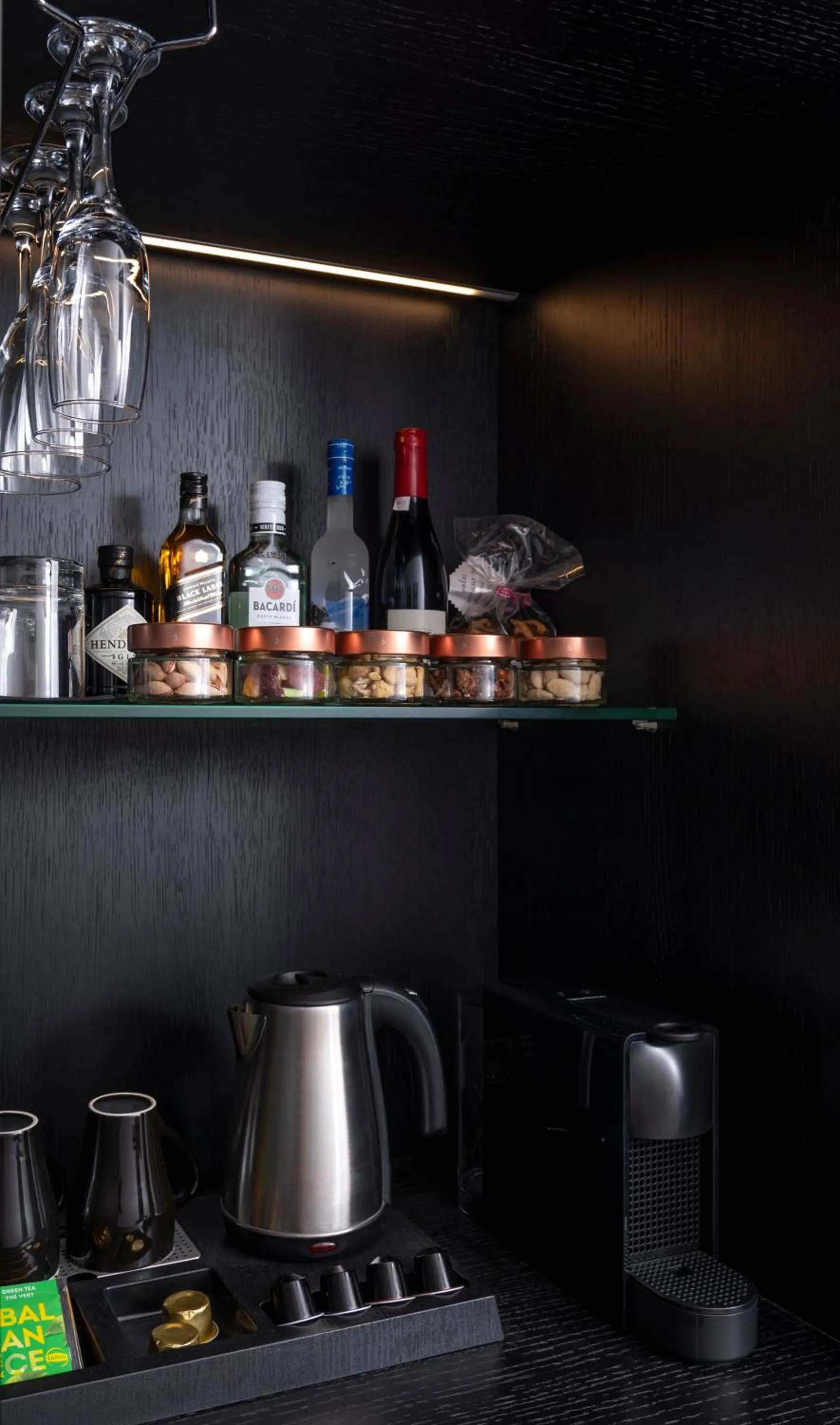 oven in No 15 Ermou Hotel