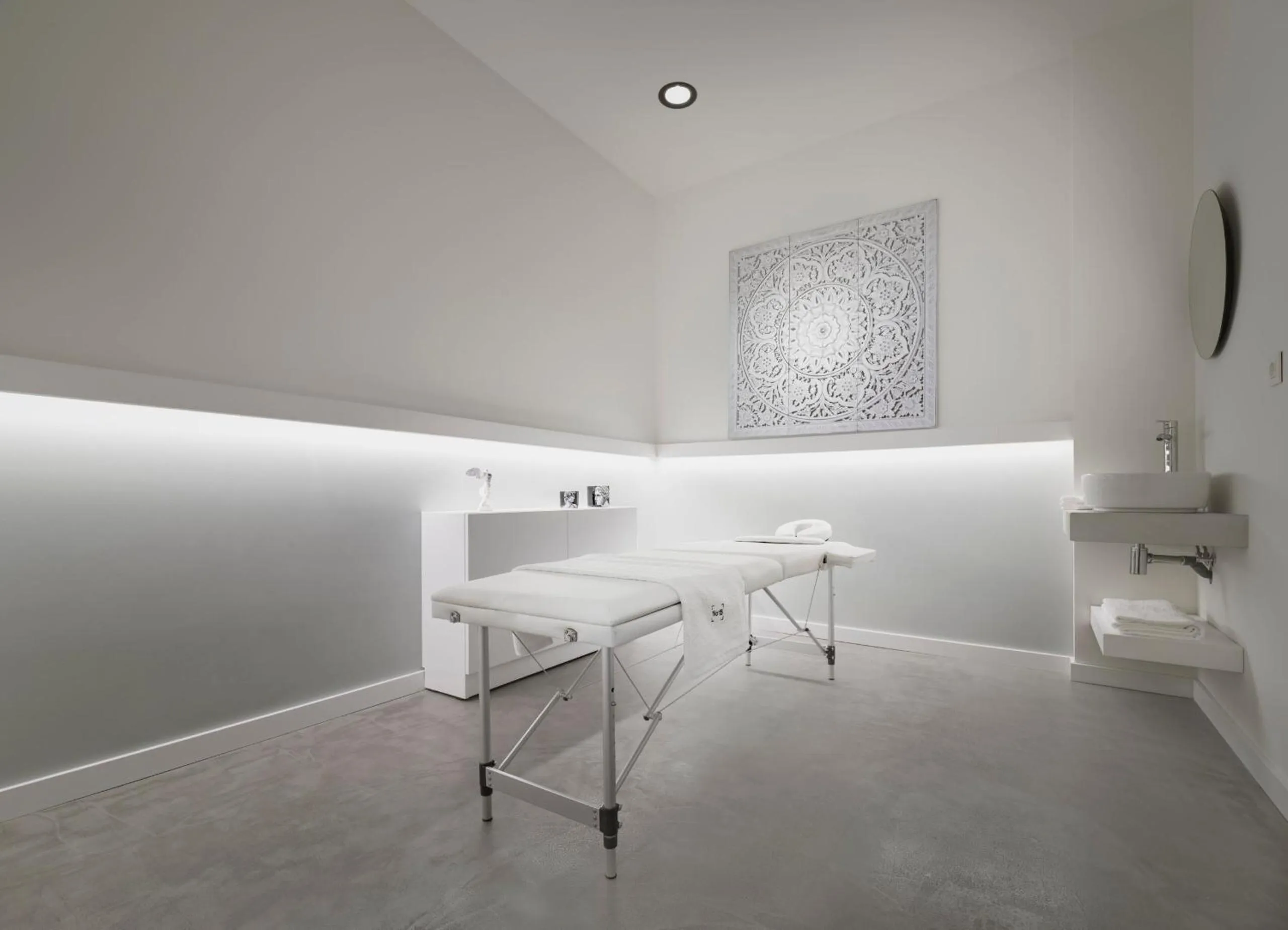 Spa and wellness centre/facilities in No 15 Ermou Hotel