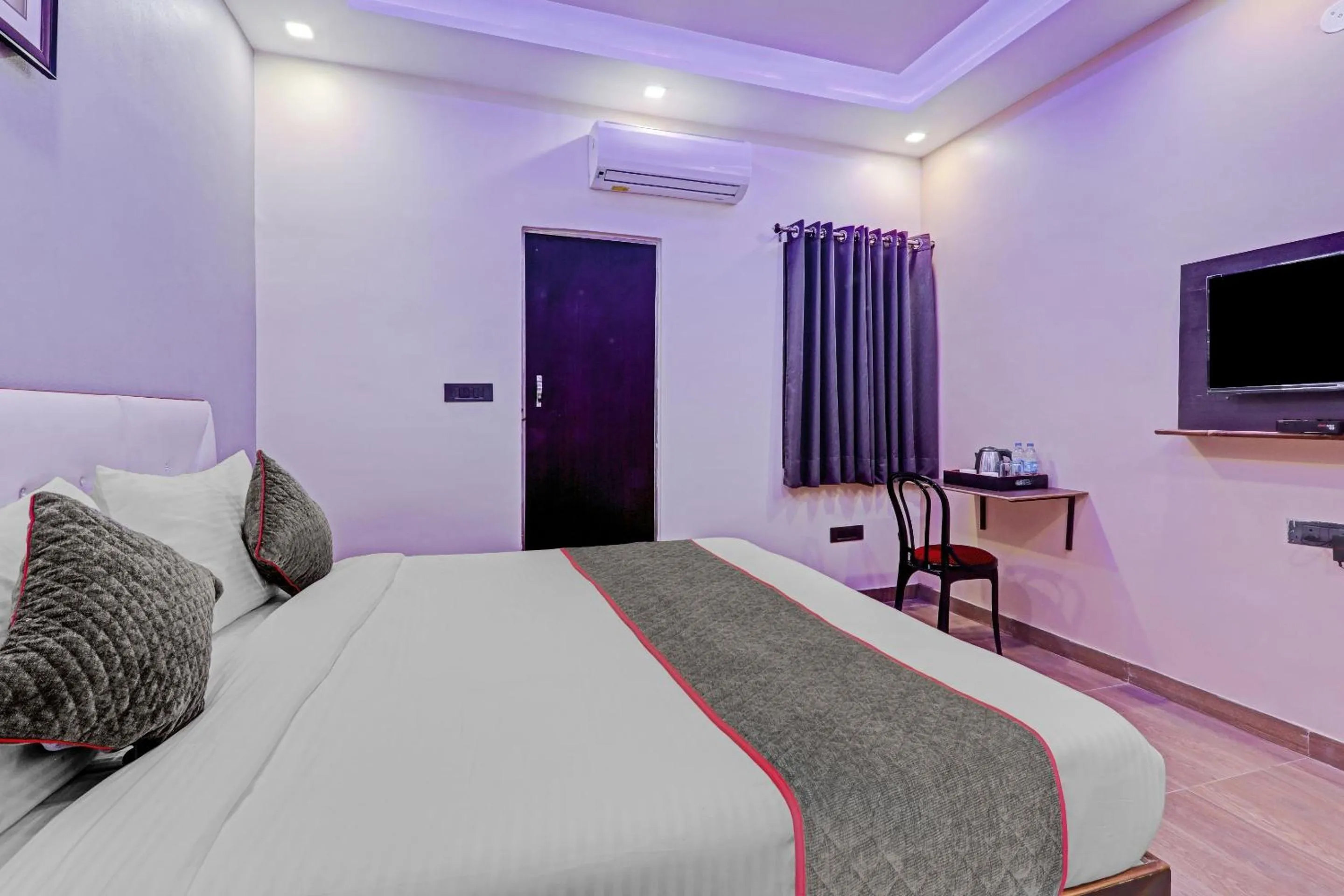 Bedroom in Super Townhouse Riddhi Residency