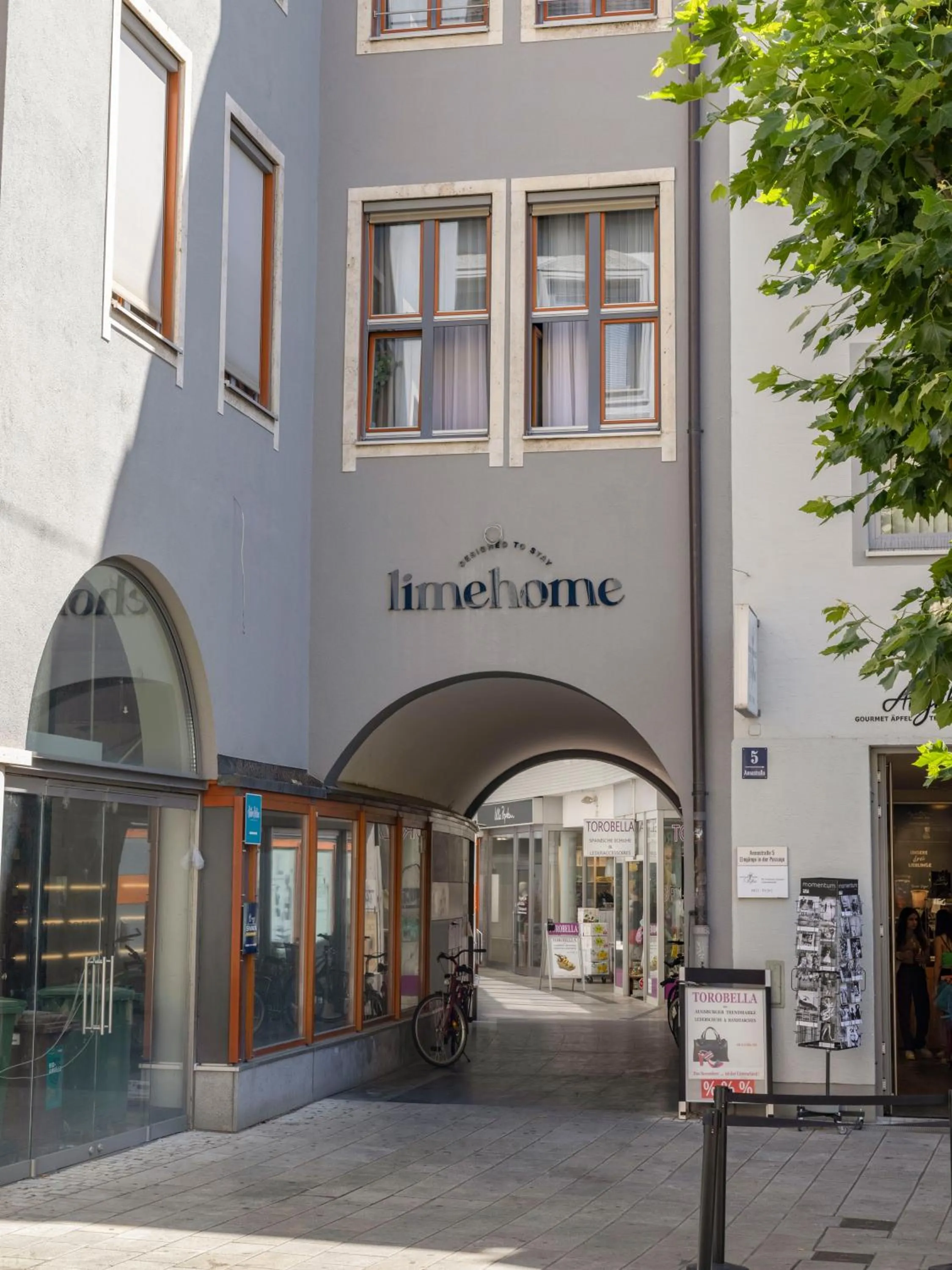 Facade/entrance in Limehome Augsburg Annastraße