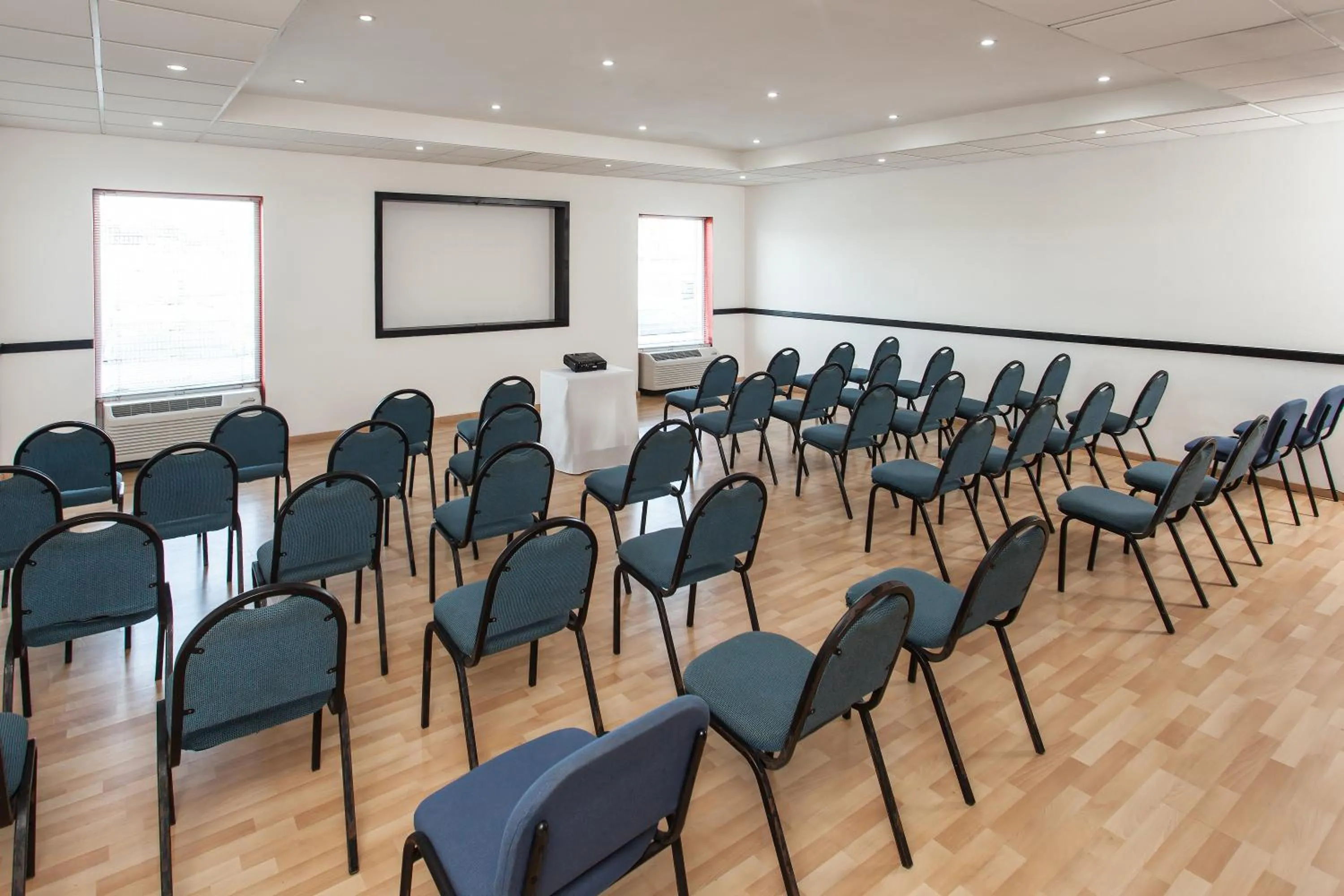 Meeting/conference room in Baymont by Wyndham Lazaro Cardenas