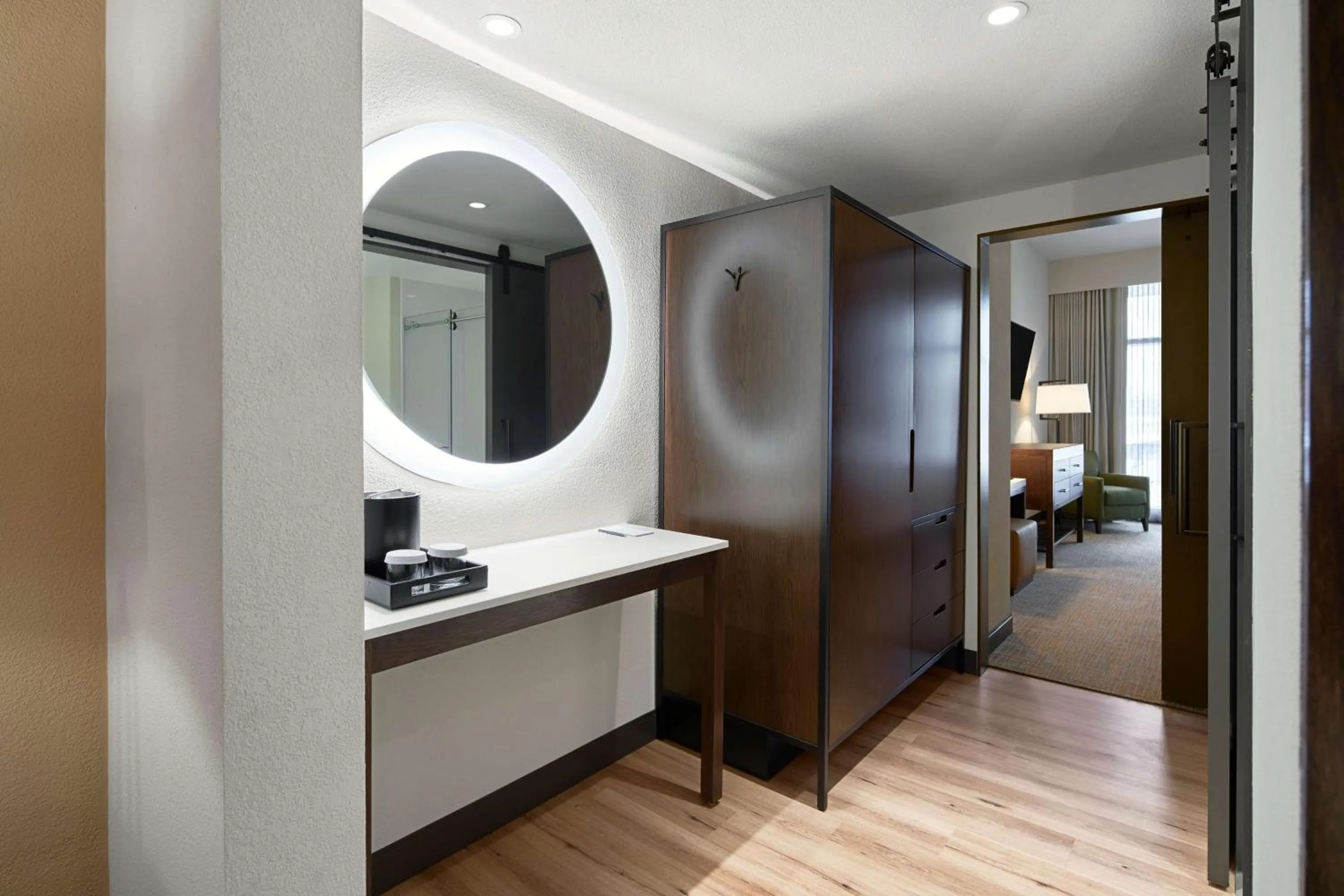 Photo of the whole room in Embassy Suites by Hilton Nashville Downtown