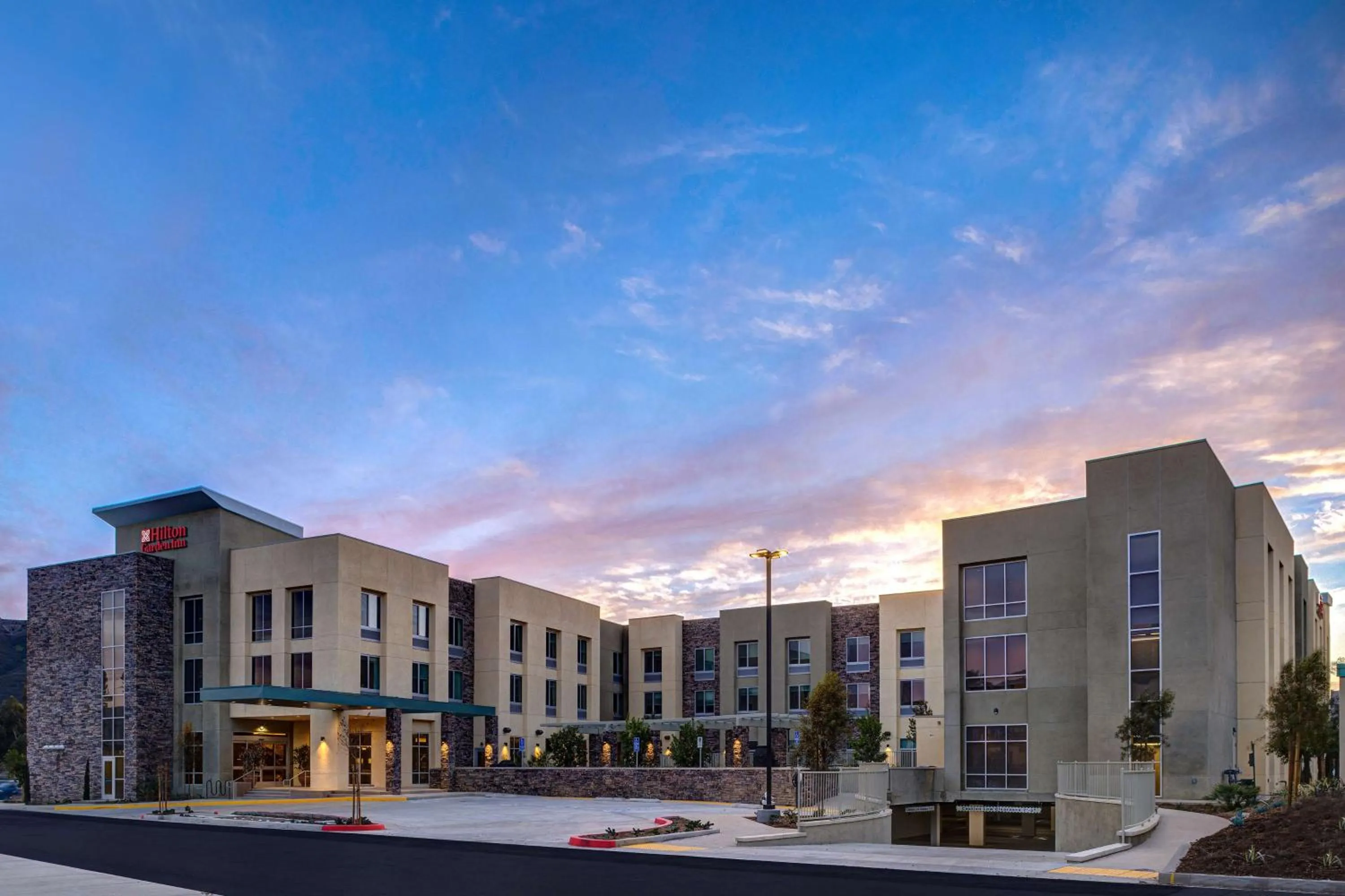 Property building in Hilton Garden Inn Temecula