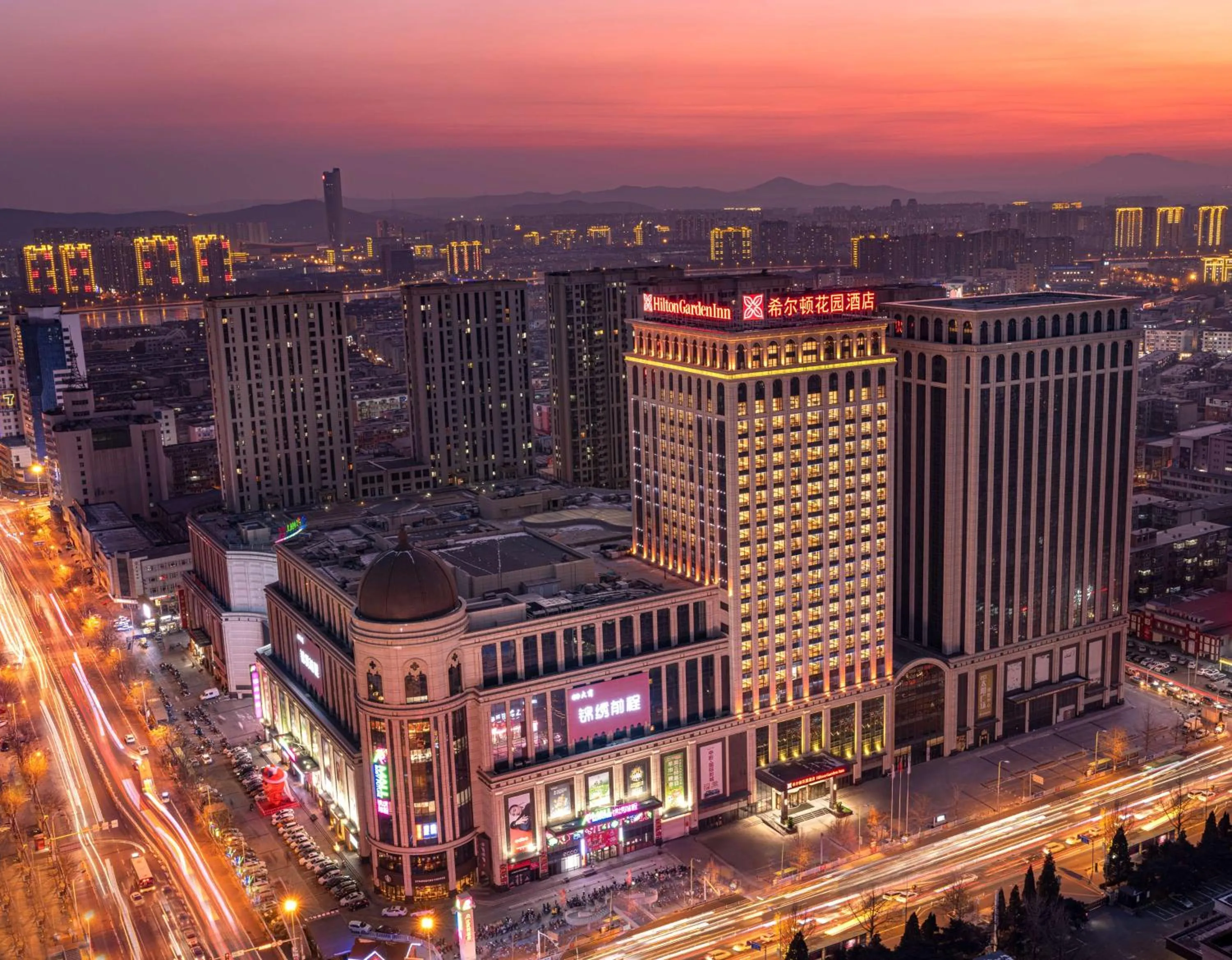 Property building in Hilton Garden Inn Jinzhou Central Street