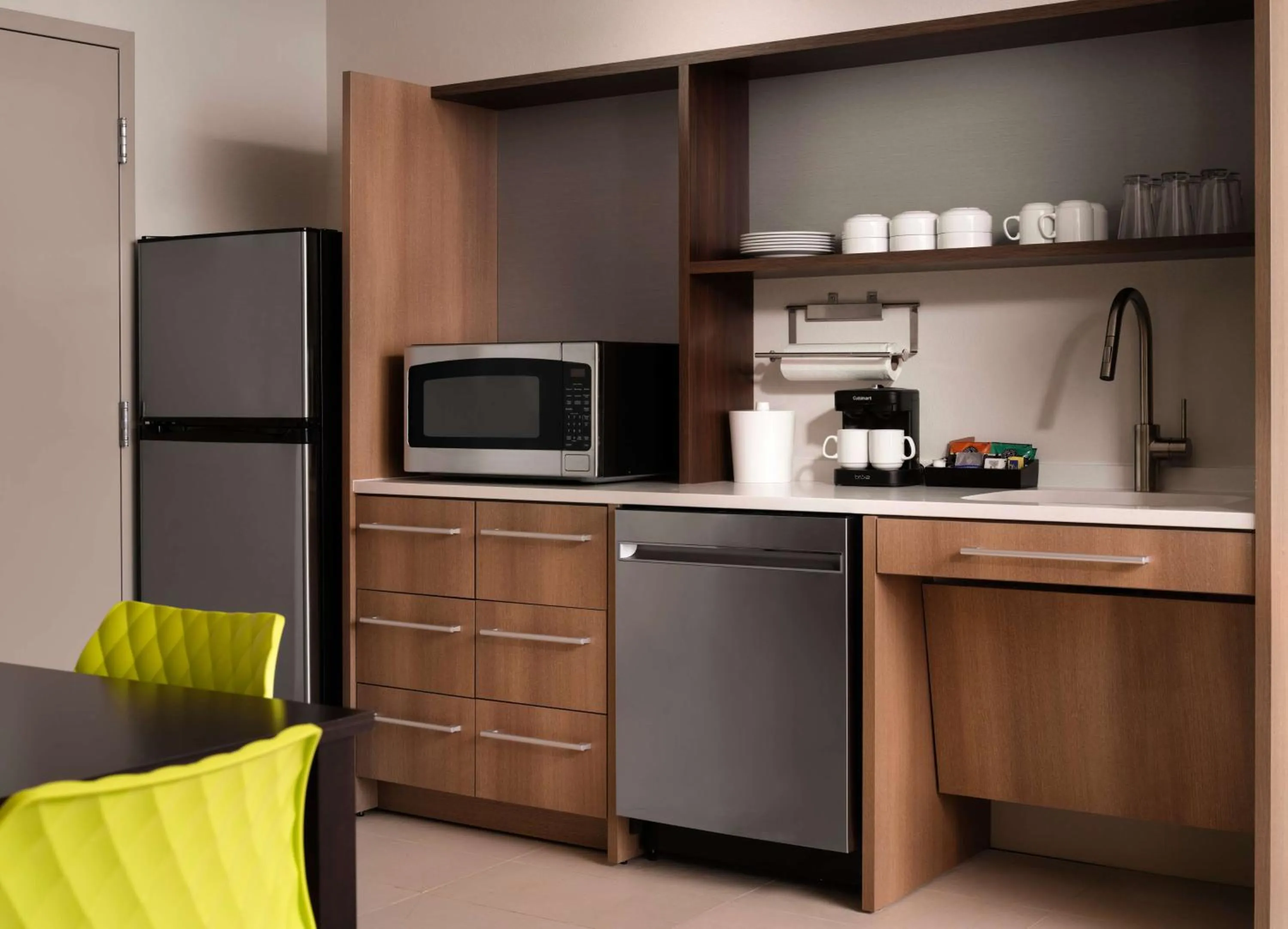Kitchen or kitchenette in Home2 Suites By Hilton Tupelo