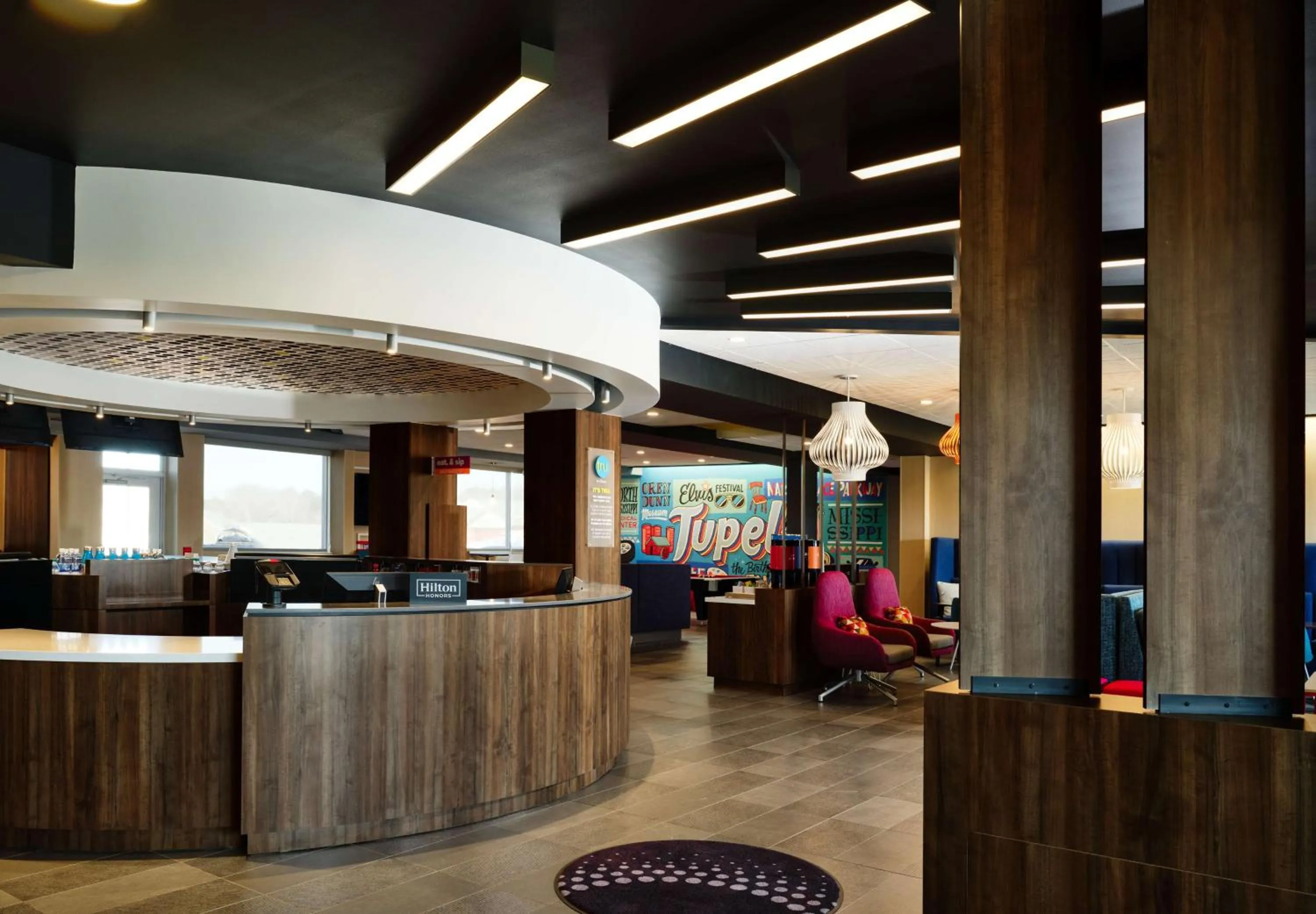 Lobby or reception in Tru By Hilton Tupelo, Ms