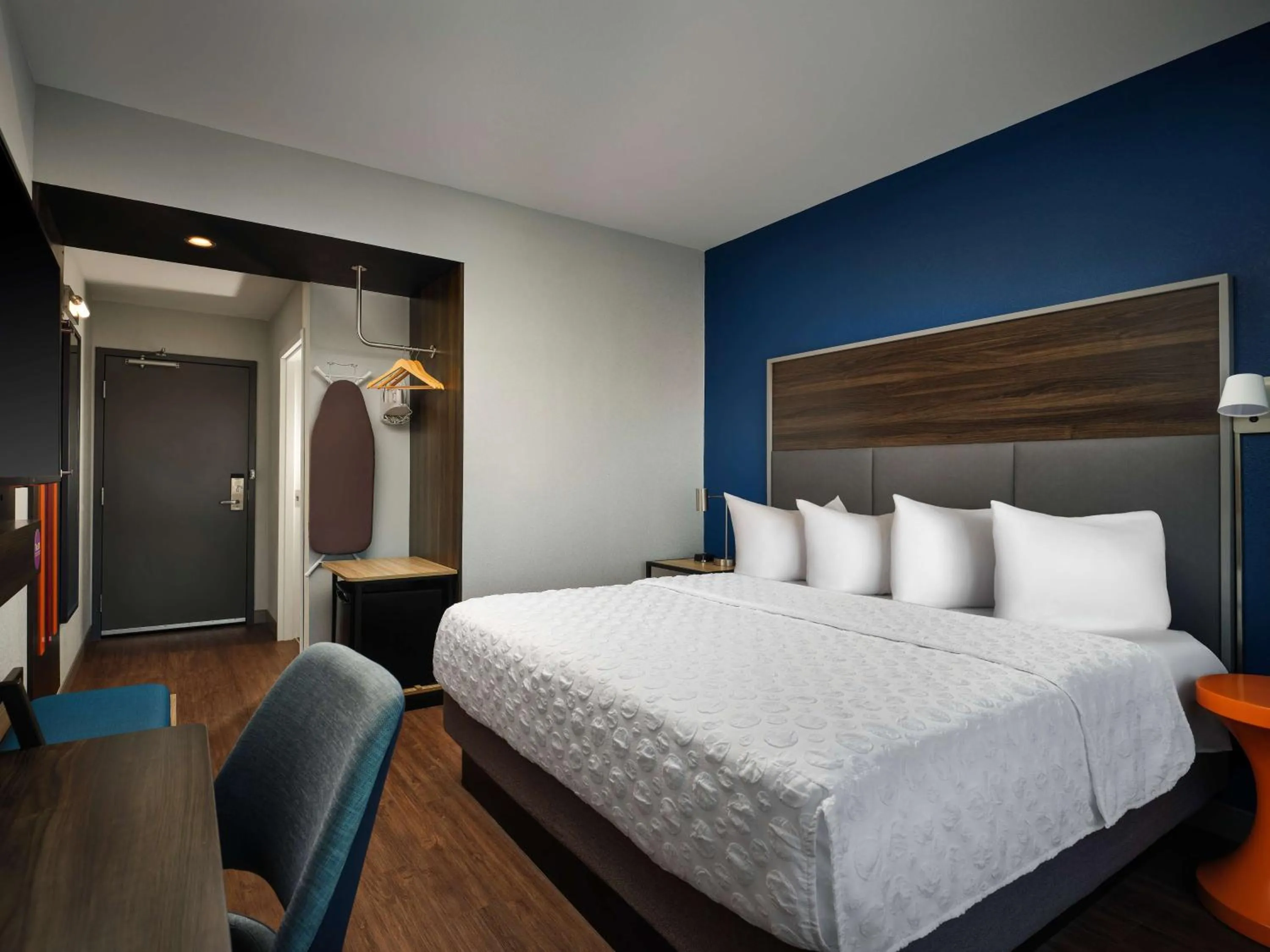 Bed in Tru By Hilton Tupelo, Ms