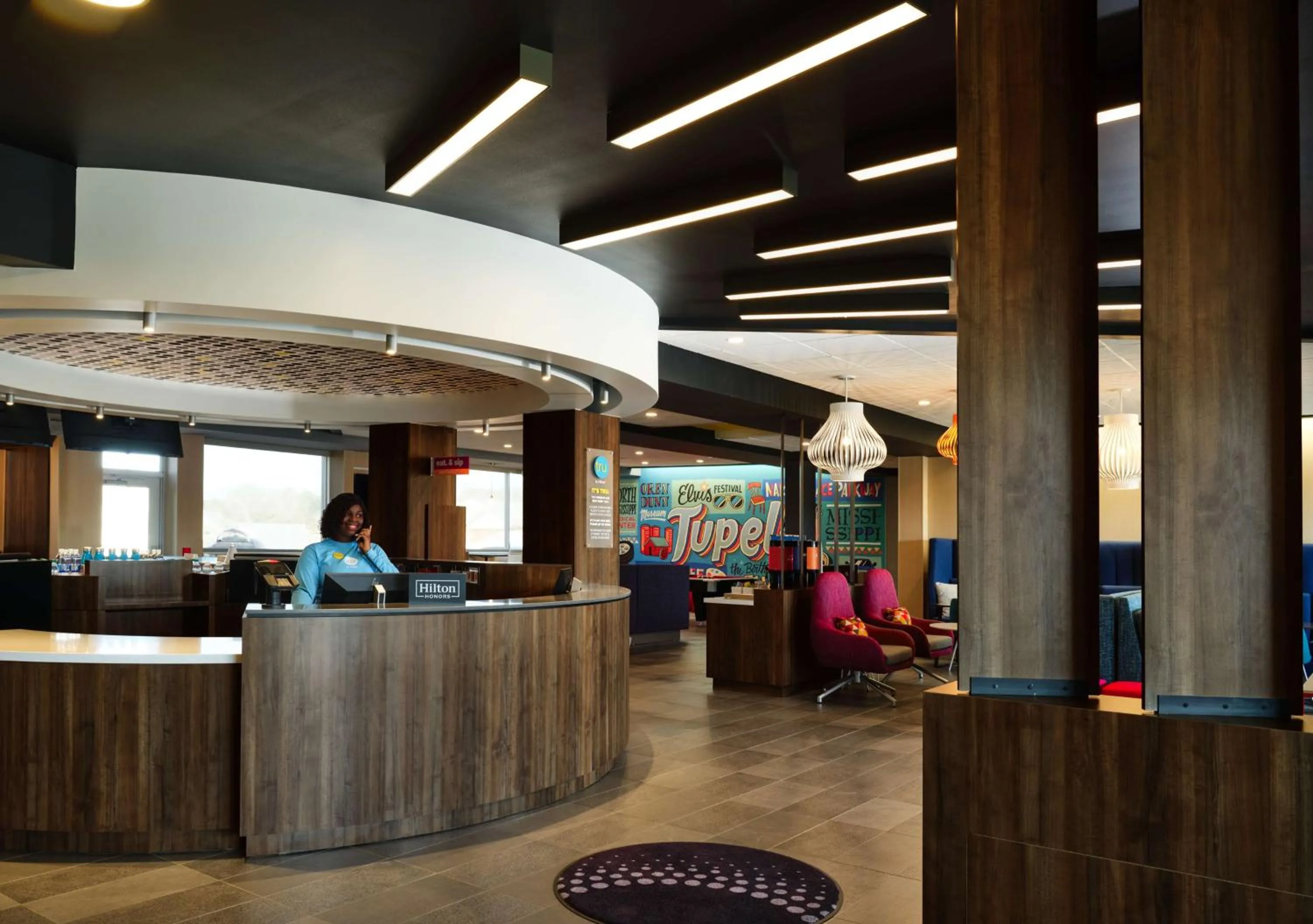 Lobby or reception in Tru By Hilton Tupelo, Ms