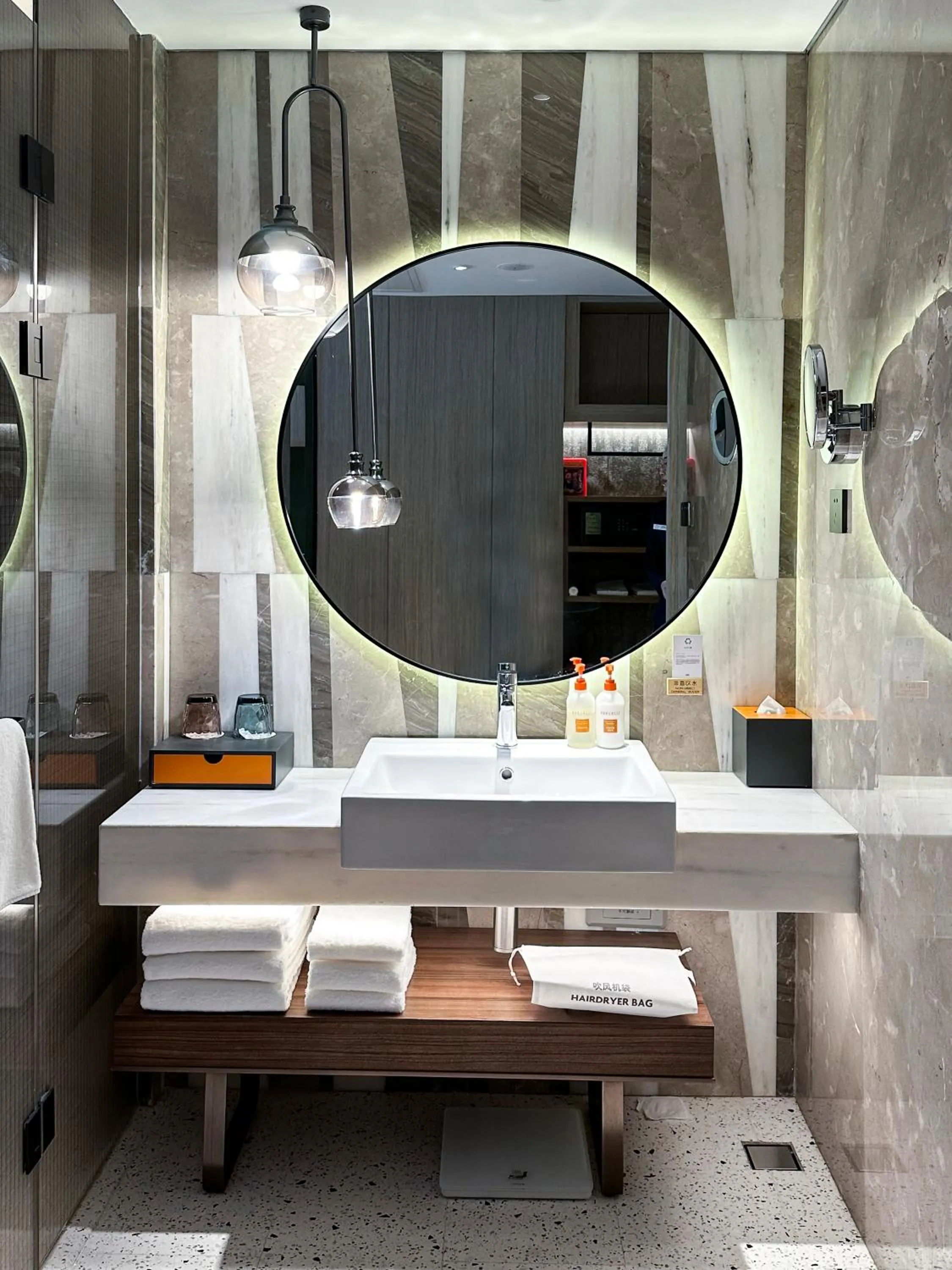 Toilet in Crowne Plaza Chongli Resort by IHG