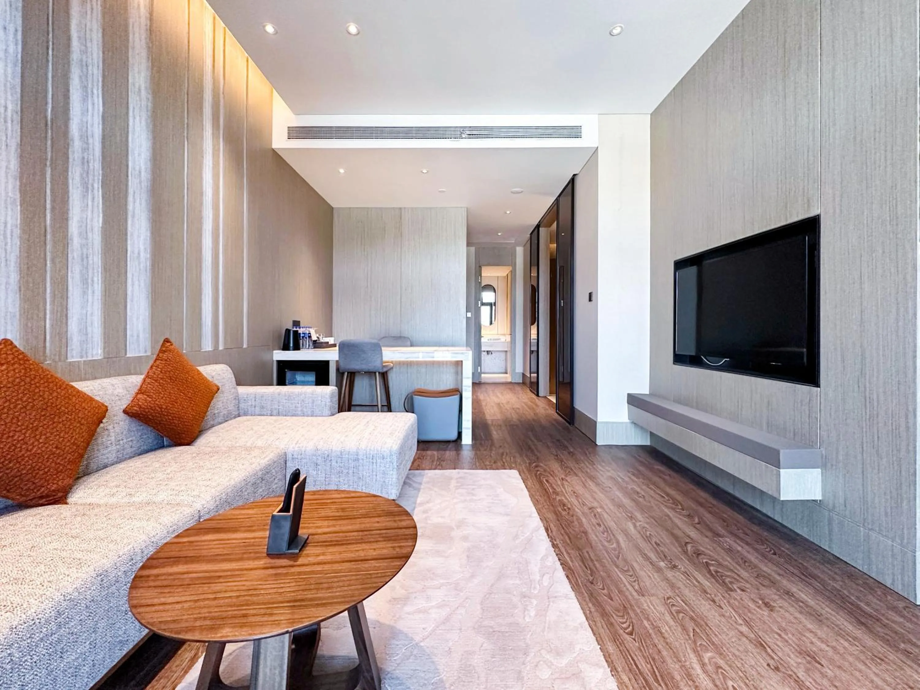 Living room in Crowne Plaza Chongli Resort by IHG