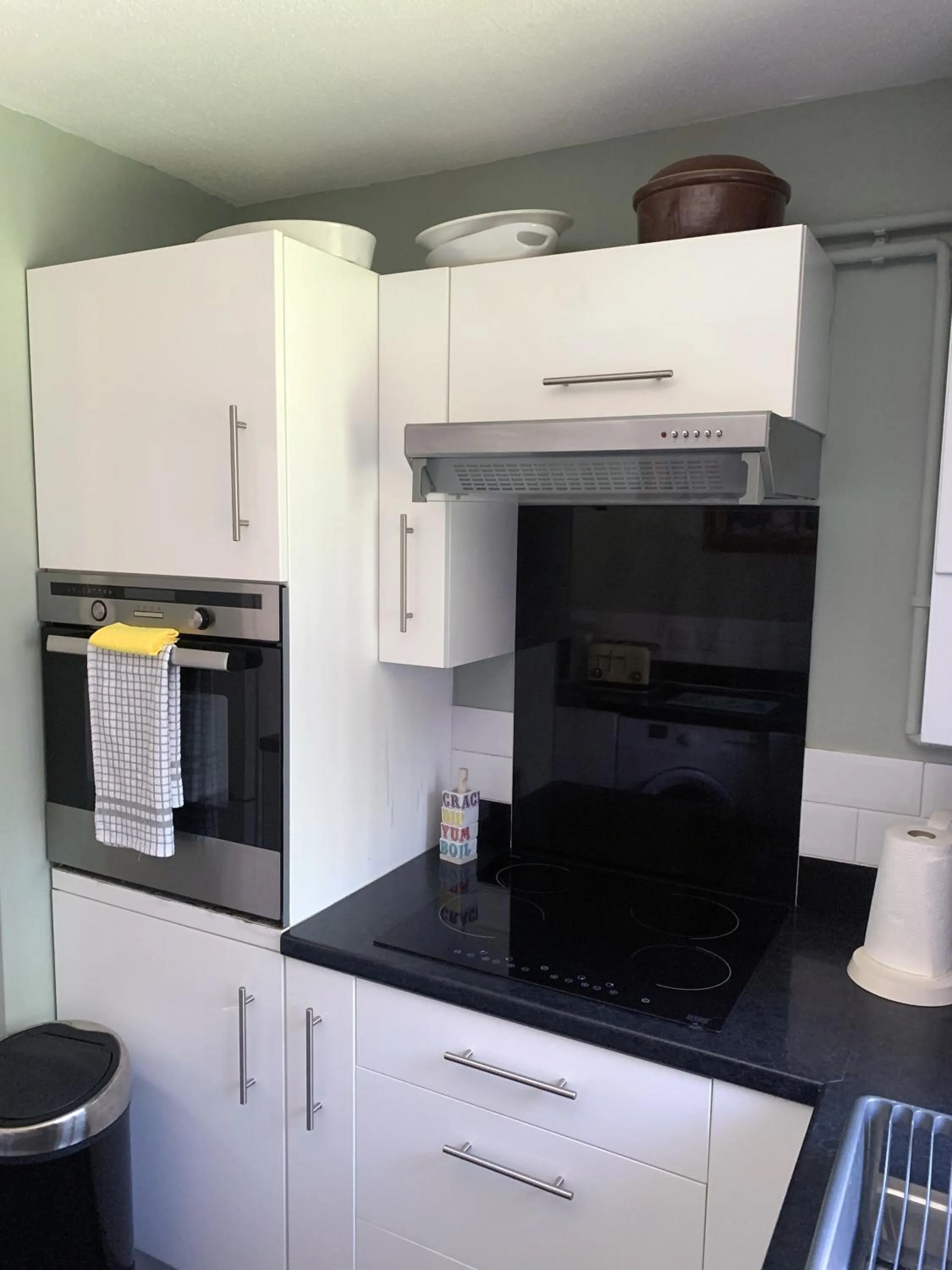 kitchen in 1 Bedroom Apartment Central Basingstoke