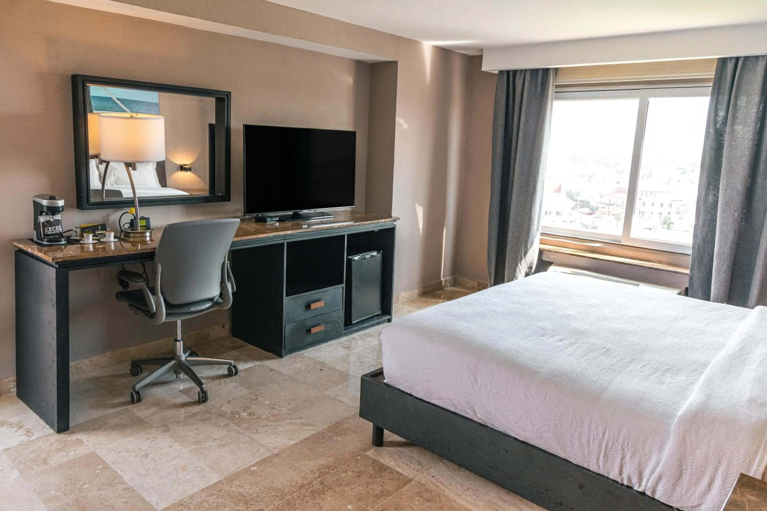 Bedroom, Bed in Hilton Garden Inn Veracruz Boca del Rio