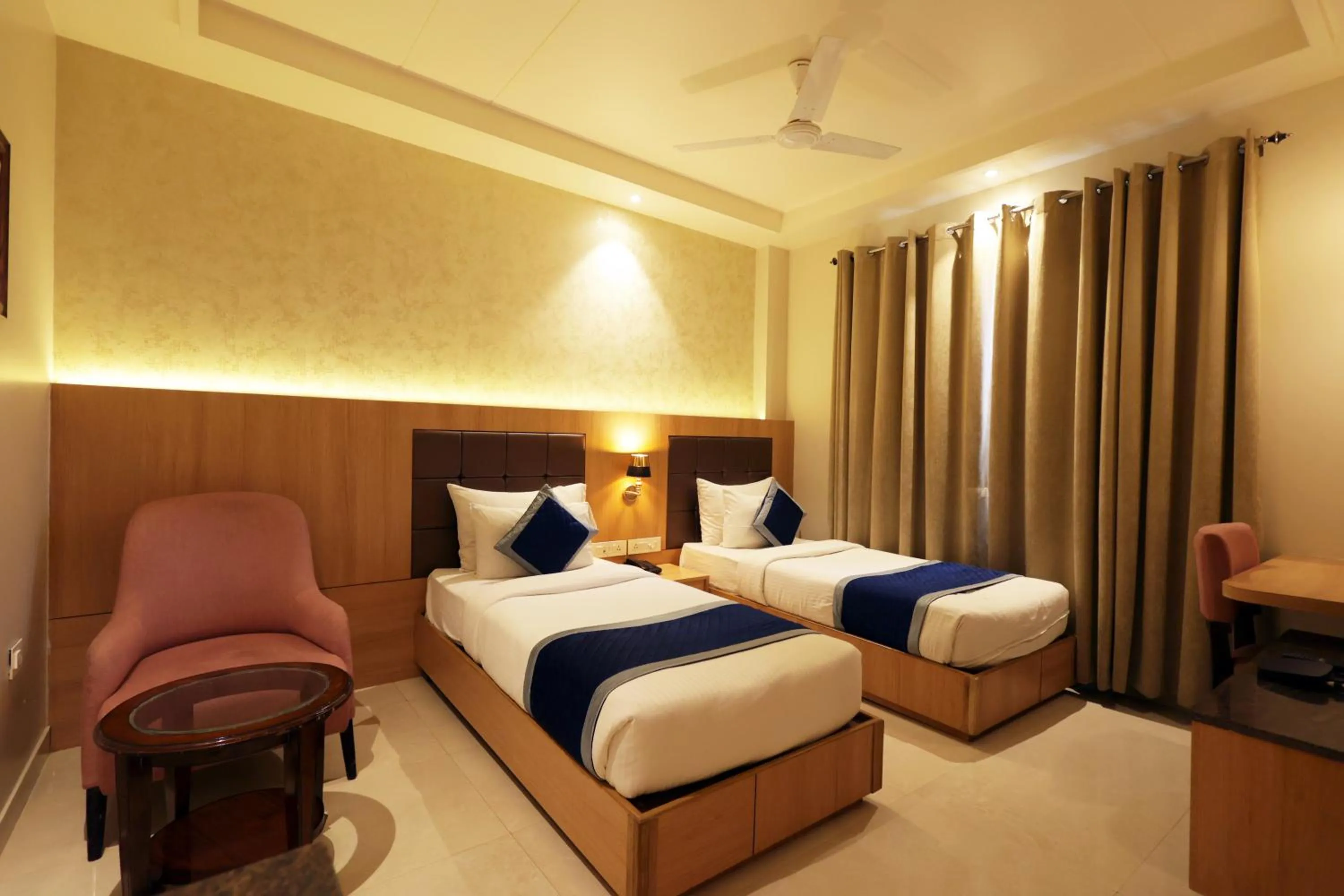 Bed in The Elegance Hotel