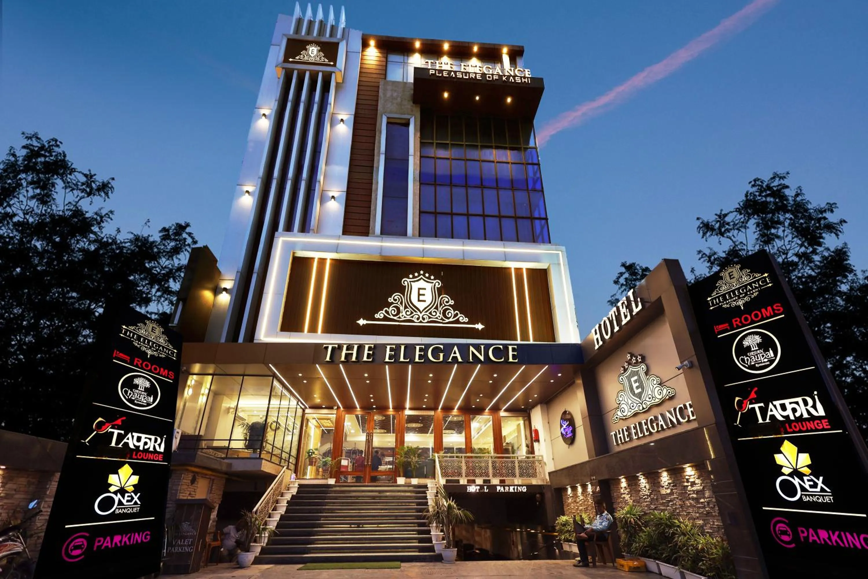 Facade/entrance in The Elegance Hotel