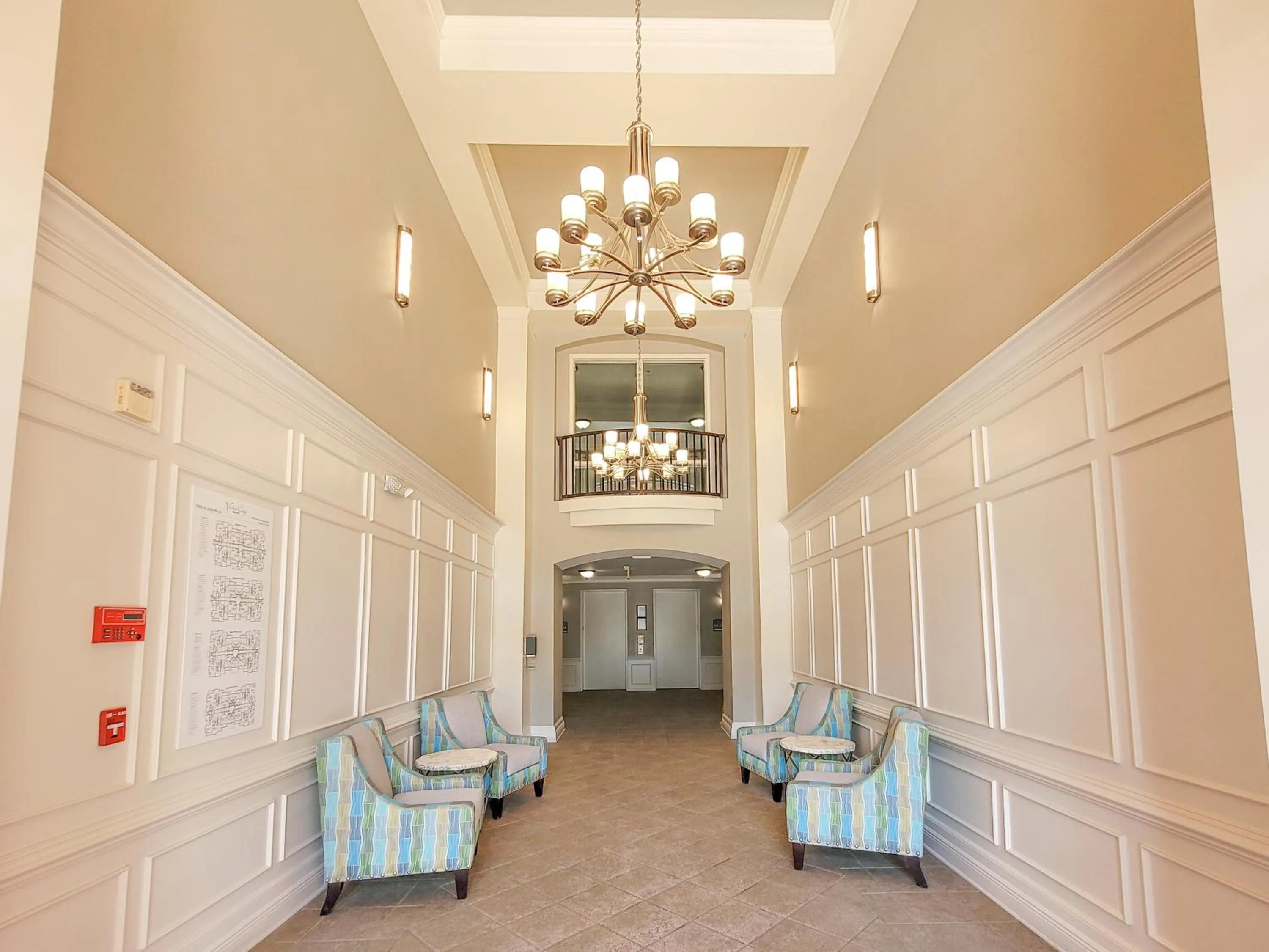 4Br 2Bath Condo Balcony 5min Conv Center 2020ft