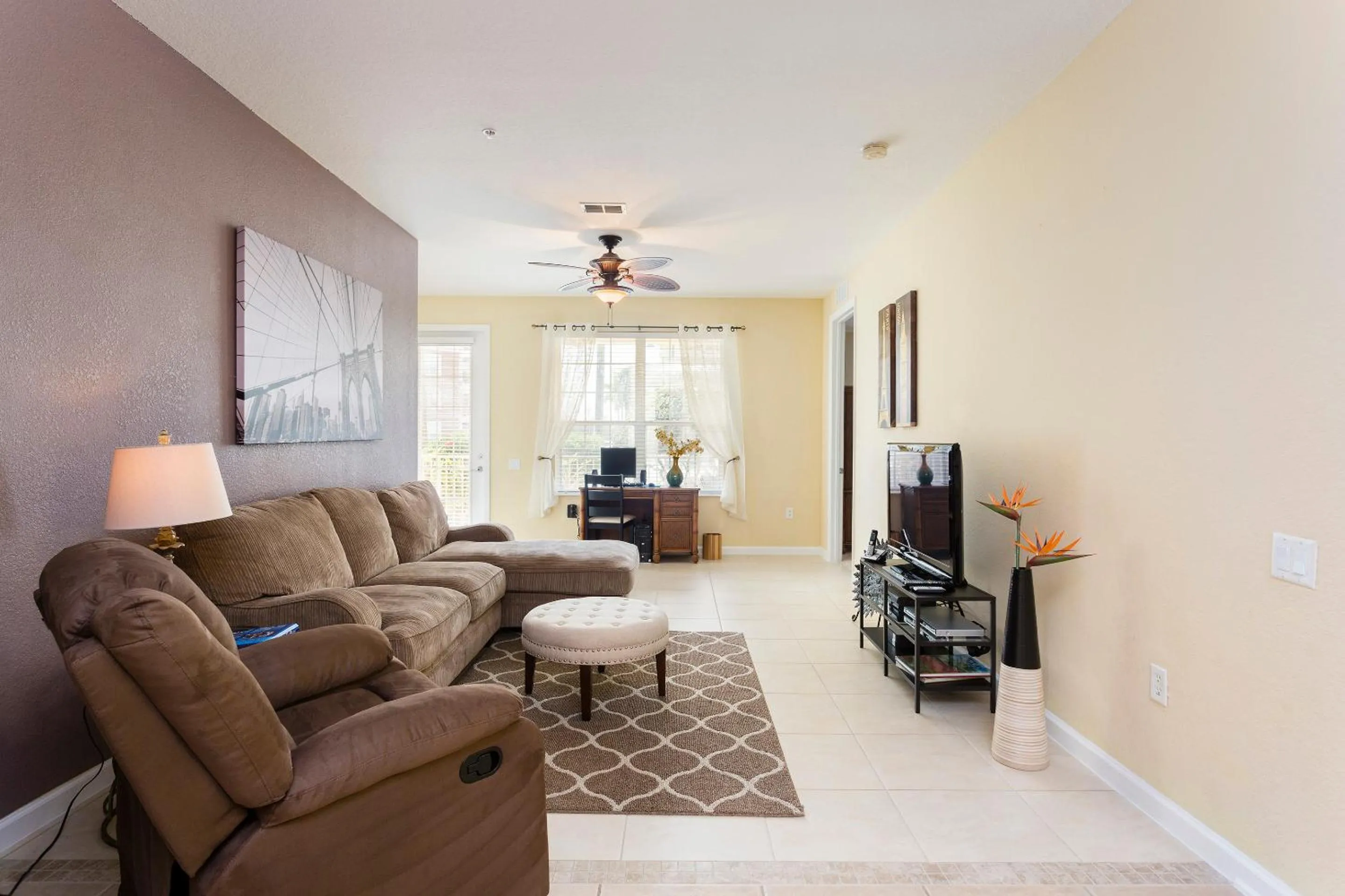 Renovated 4Br Condo 5min Conv Center