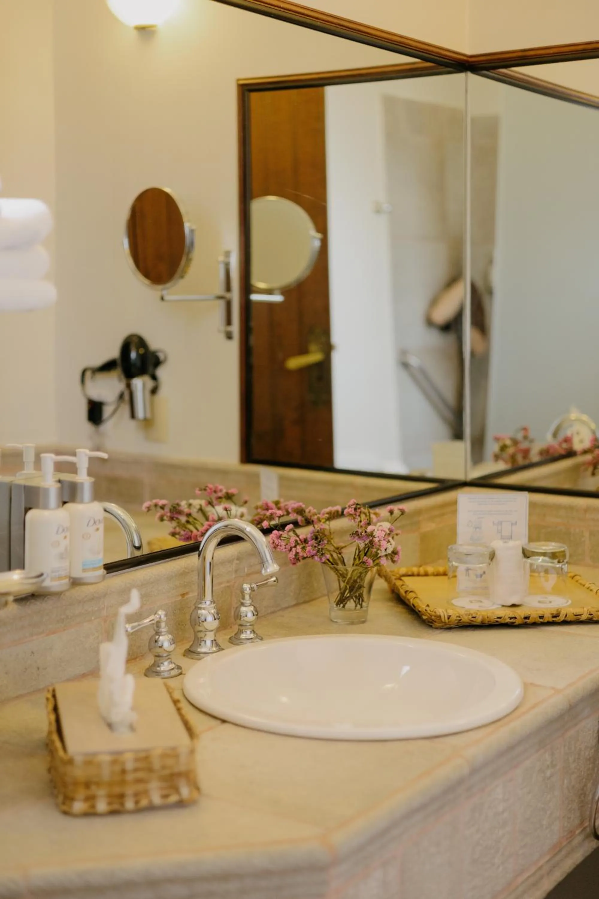 Hotel Hacienda Los Laureles