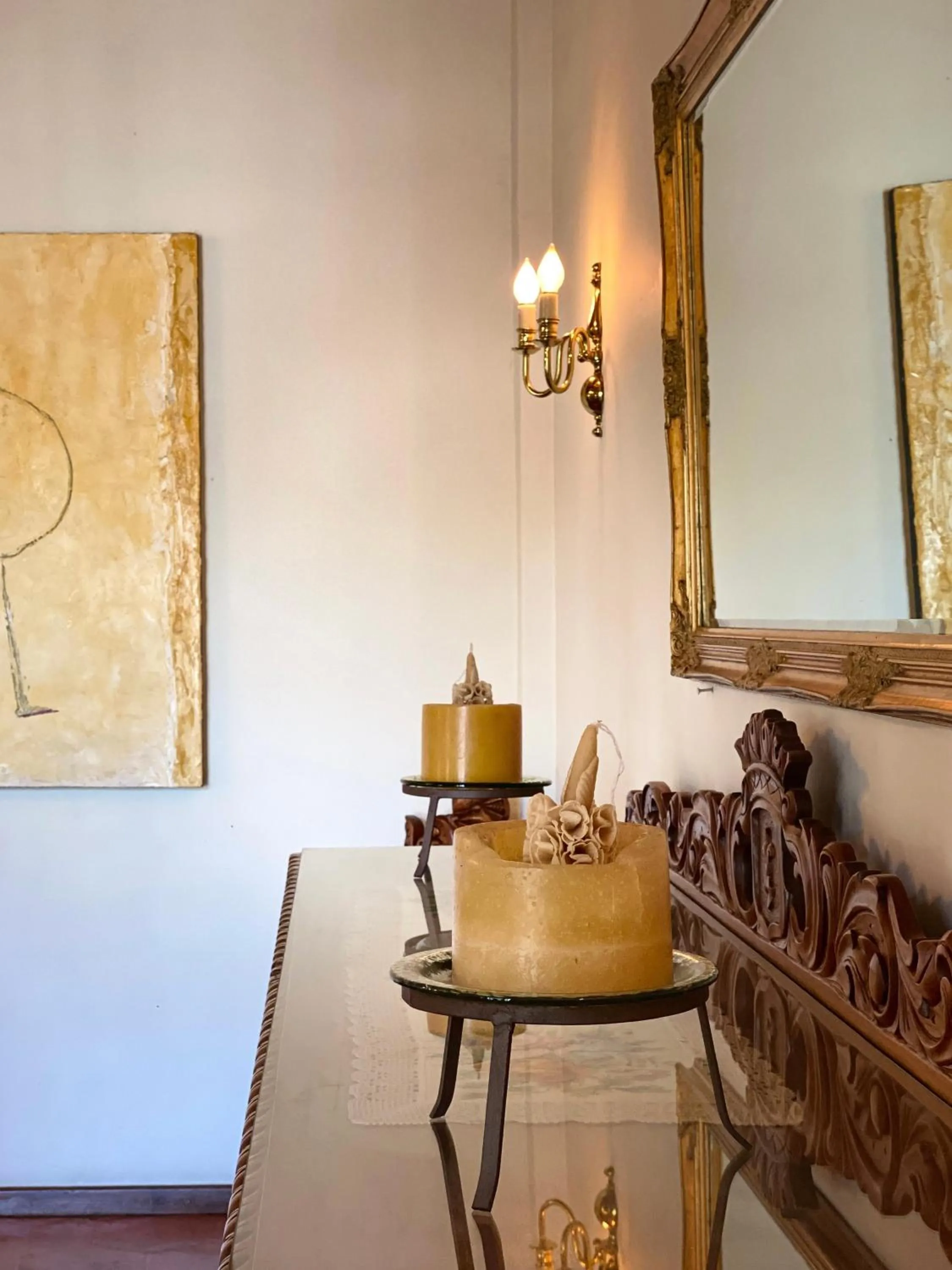 Seating area in Hotel Hacienda Los Laureles