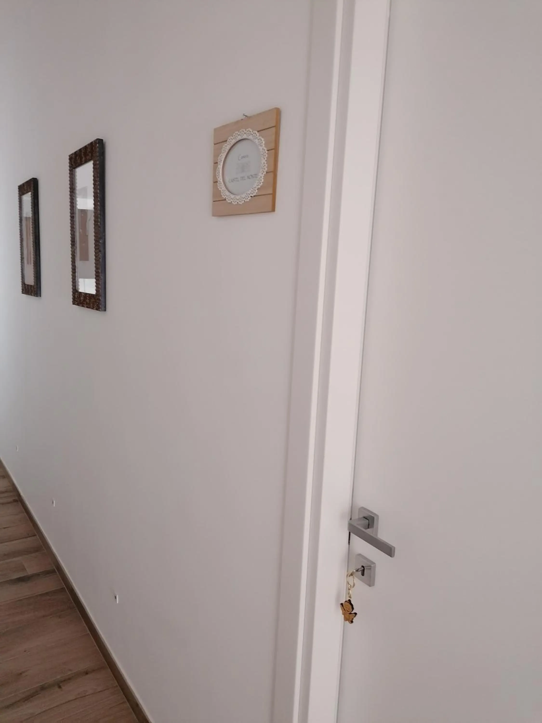 Logo/Certificate/Sign in B&B Curtopassi