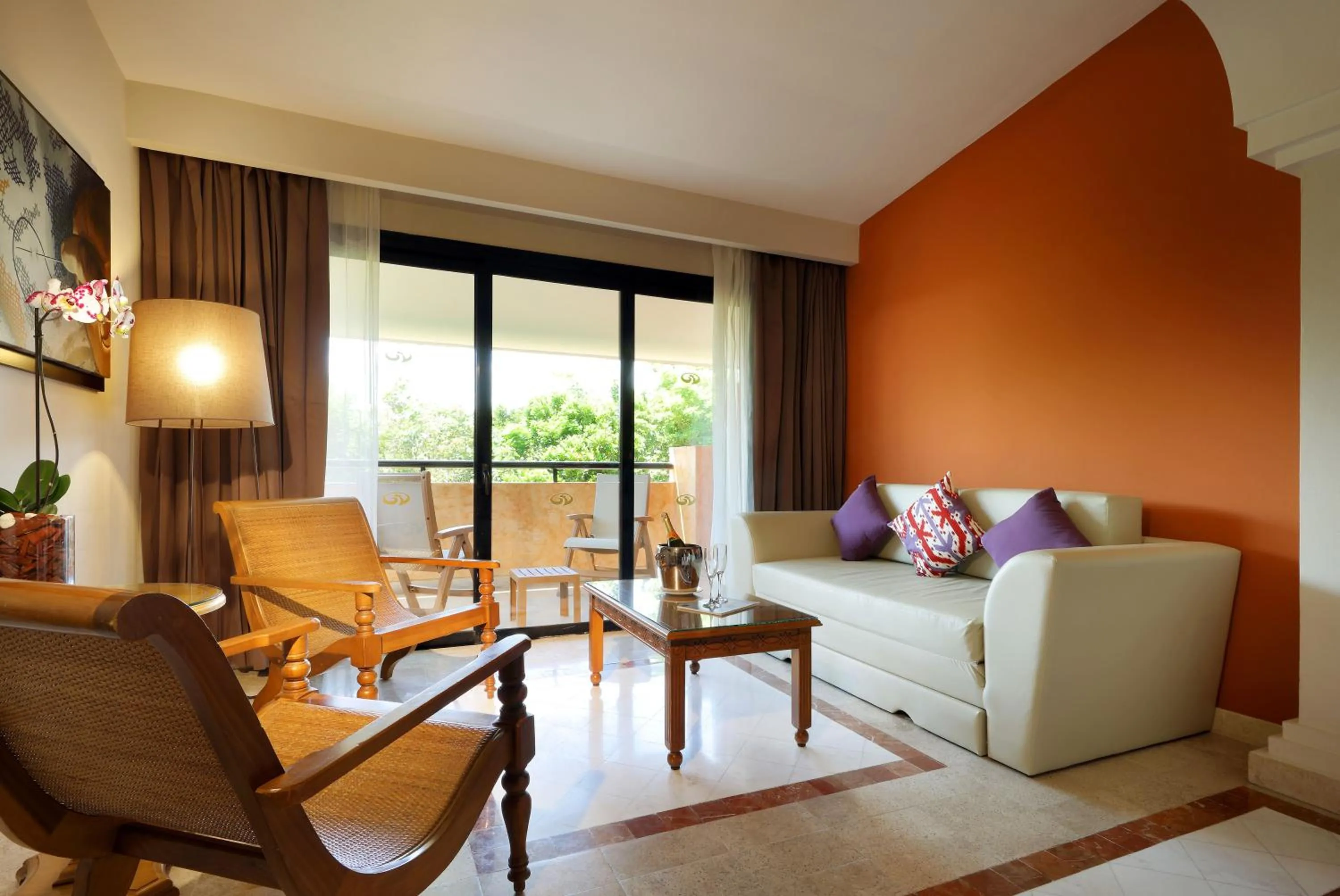 Living room in Grand Palladium Colonial Resort & Spa - All Inclusive