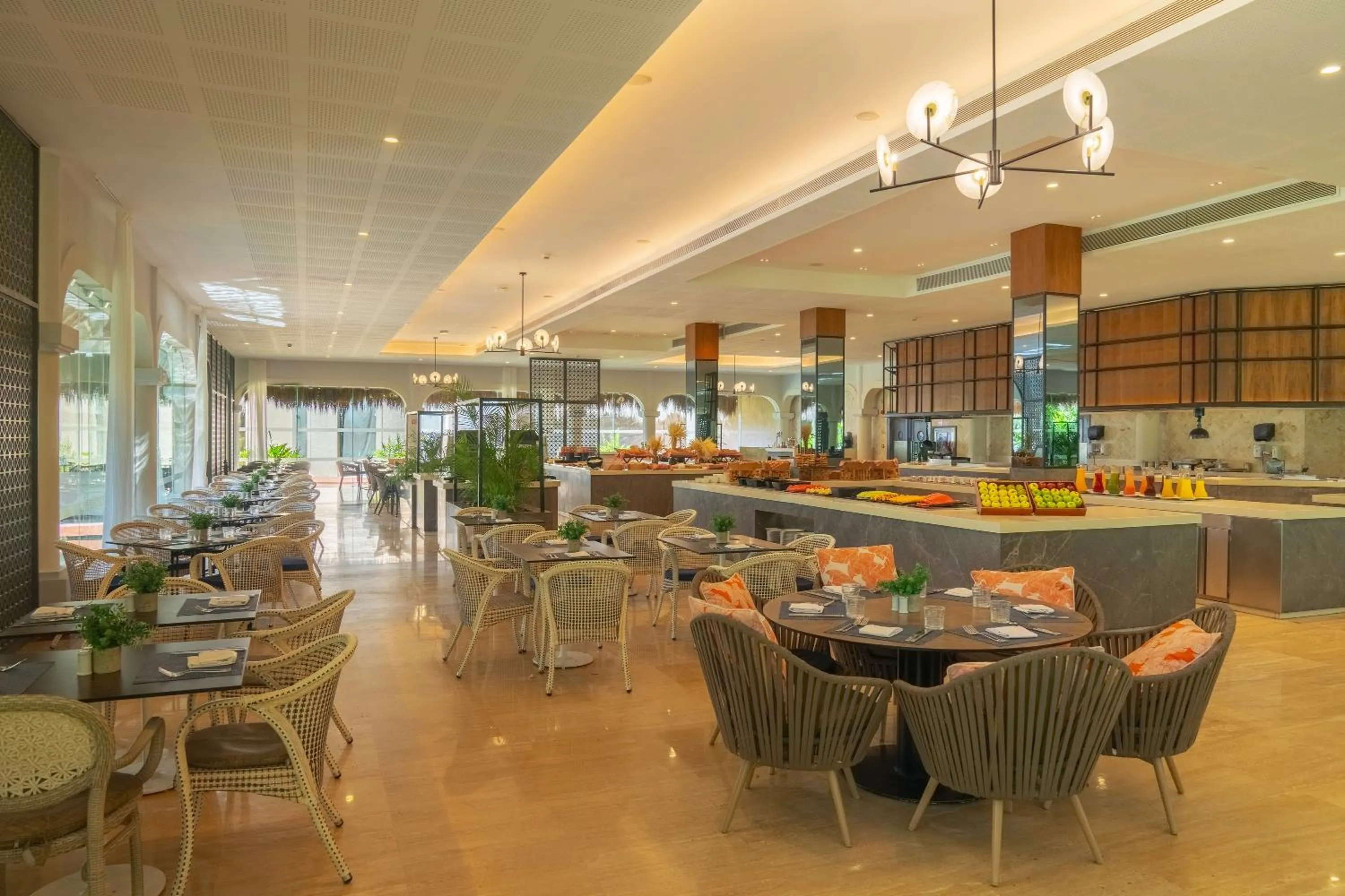 Restaurant/places to eat in Grand Palladium Select White Sand Resort & Spa - All Inclusive