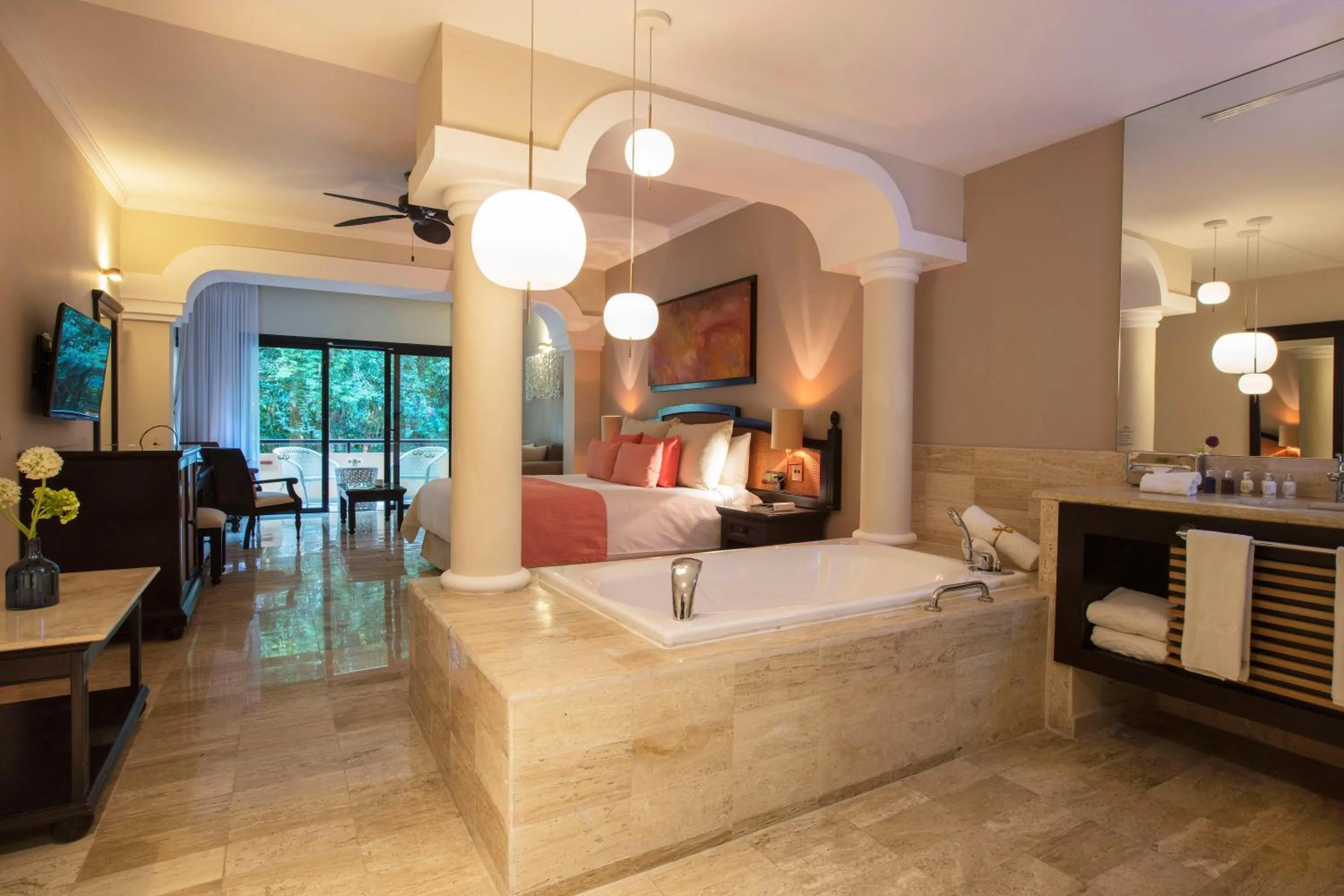 Bedroom, Bed in Grand Palladium Select White Sand Resort & Spa - All Inclusive