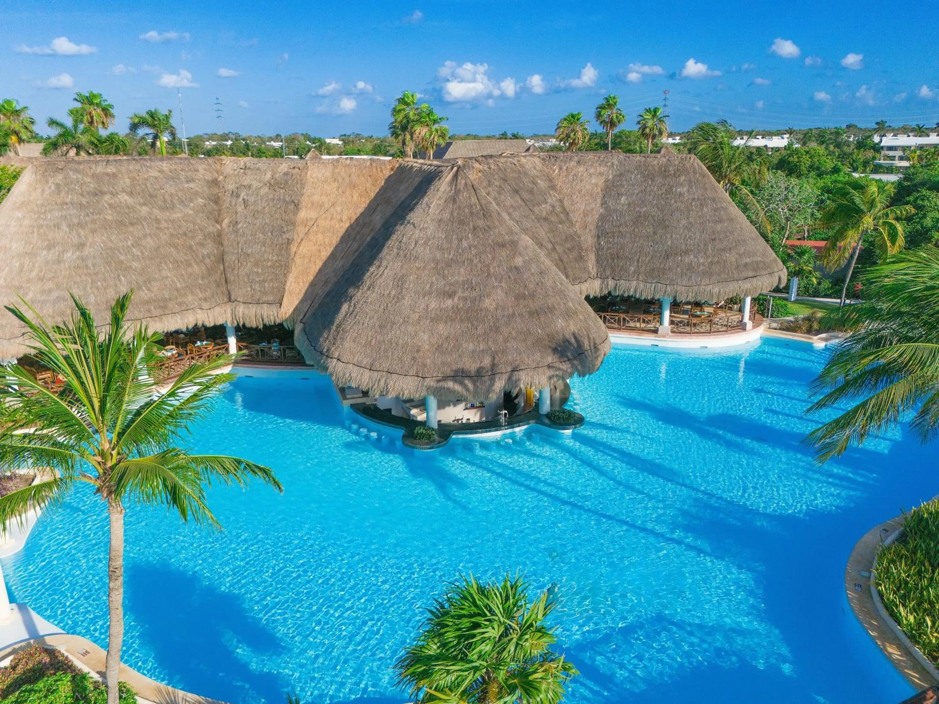 Lounge or bar in Grand Palladium Select White Sand Resort & Spa - All Inclusive