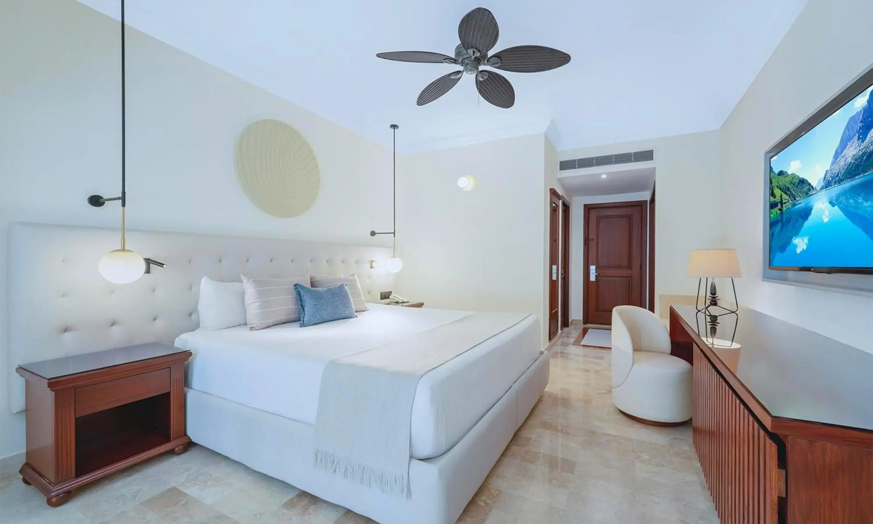 Junior Suite in Grand Palladium Select White Sand Resort & Spa - All Inclusive Junior Suite in Grand Palladium Select White Sand Resort & Spa - All Inclusive