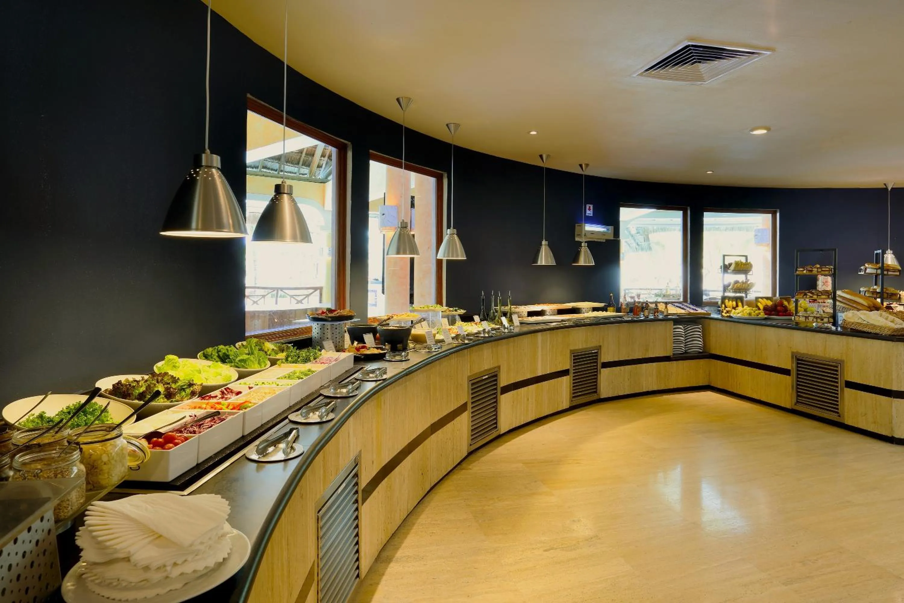 Restaurant/places to eat in Grand Palladium Select White Sand Resort & Spa - All Inclusive