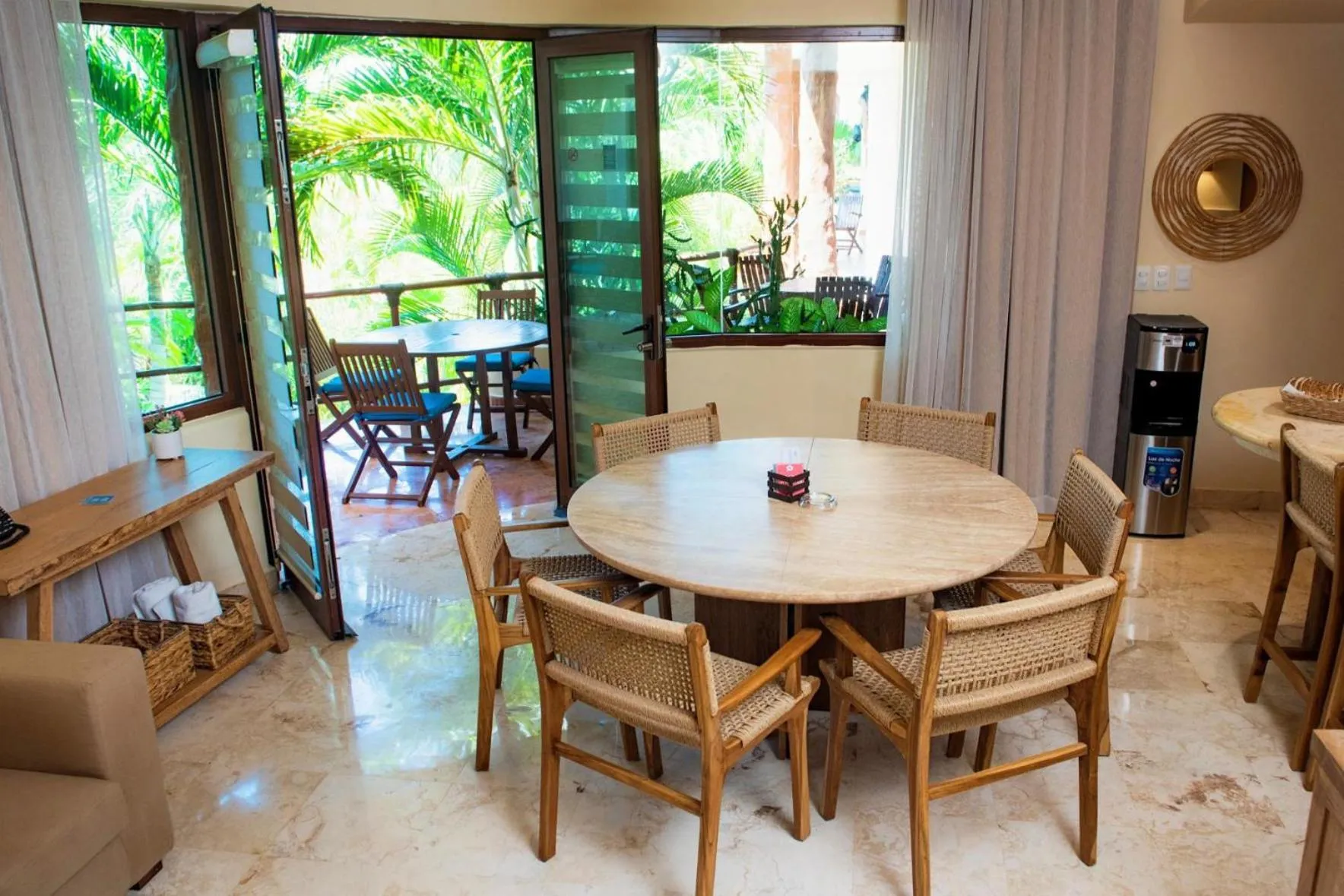 Dining area in Porto Playa Condo Hotel and Beach Club