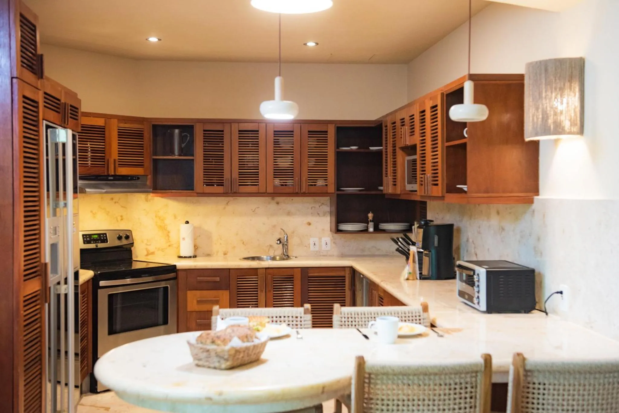 oven in Porto Playa Condo Hotel and Beach Club