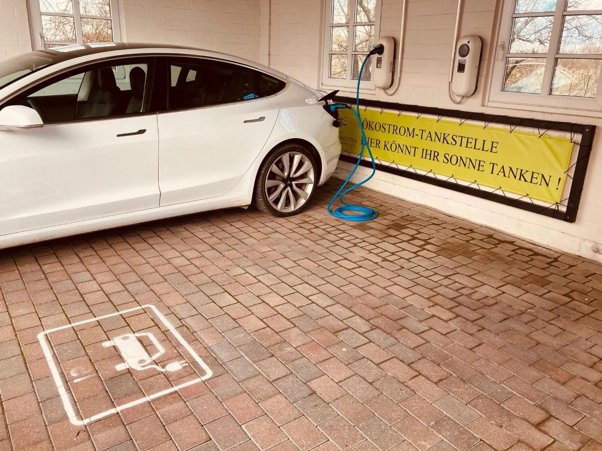 Property building in Hof Steinhütten