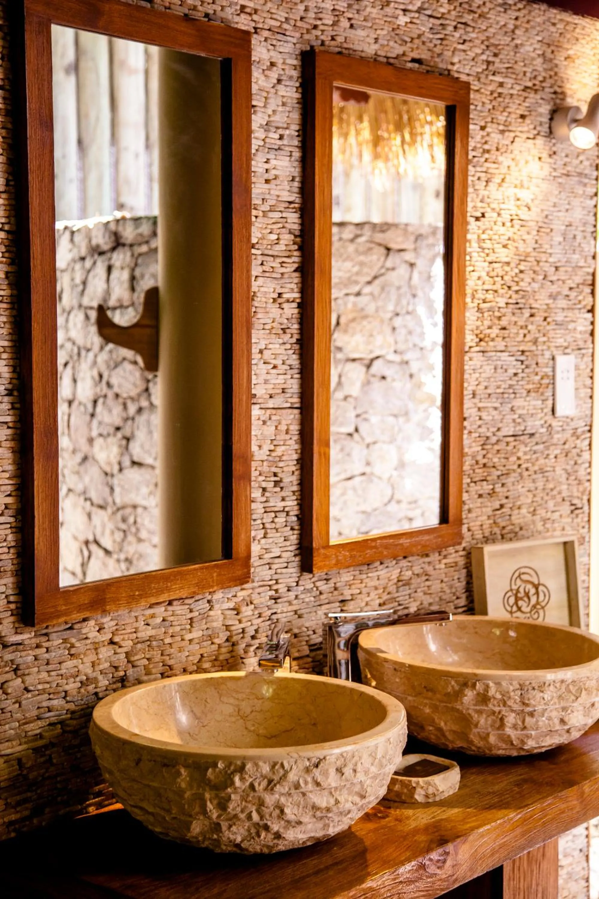 Bathroom in Le Domaine de L'Orangeraie Resort and Spa