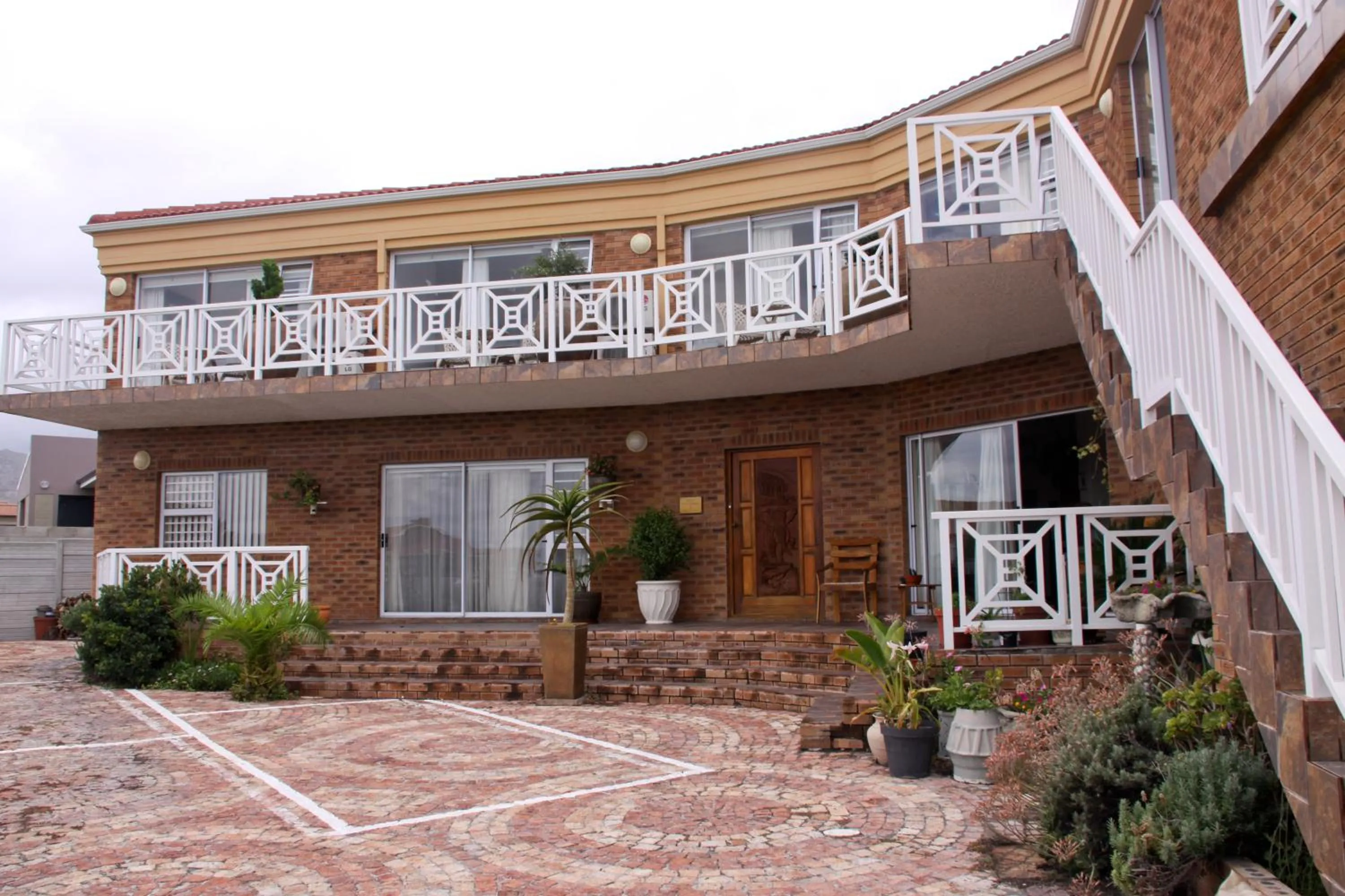 Facade/entrance in Blougans B&B