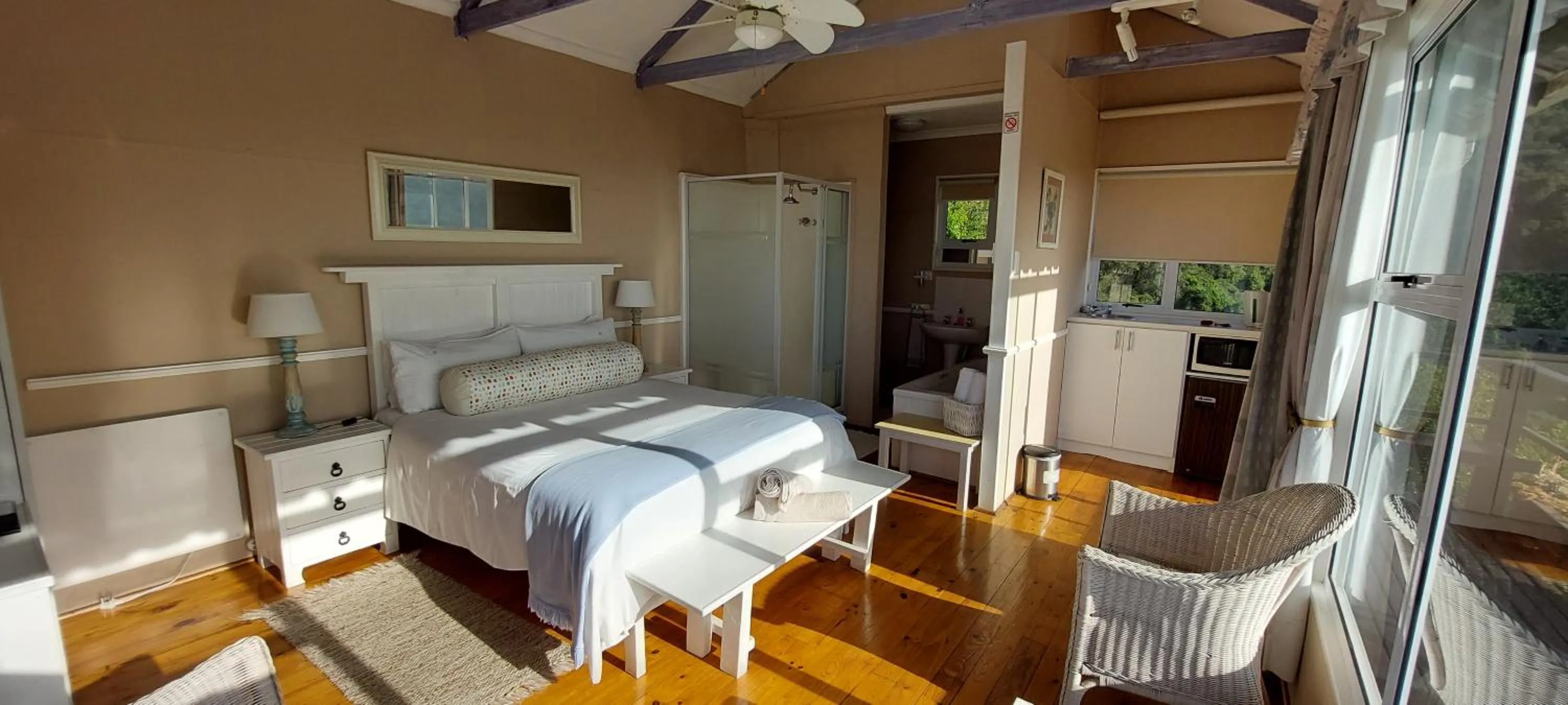 View (from property/room), Bed in The Tops