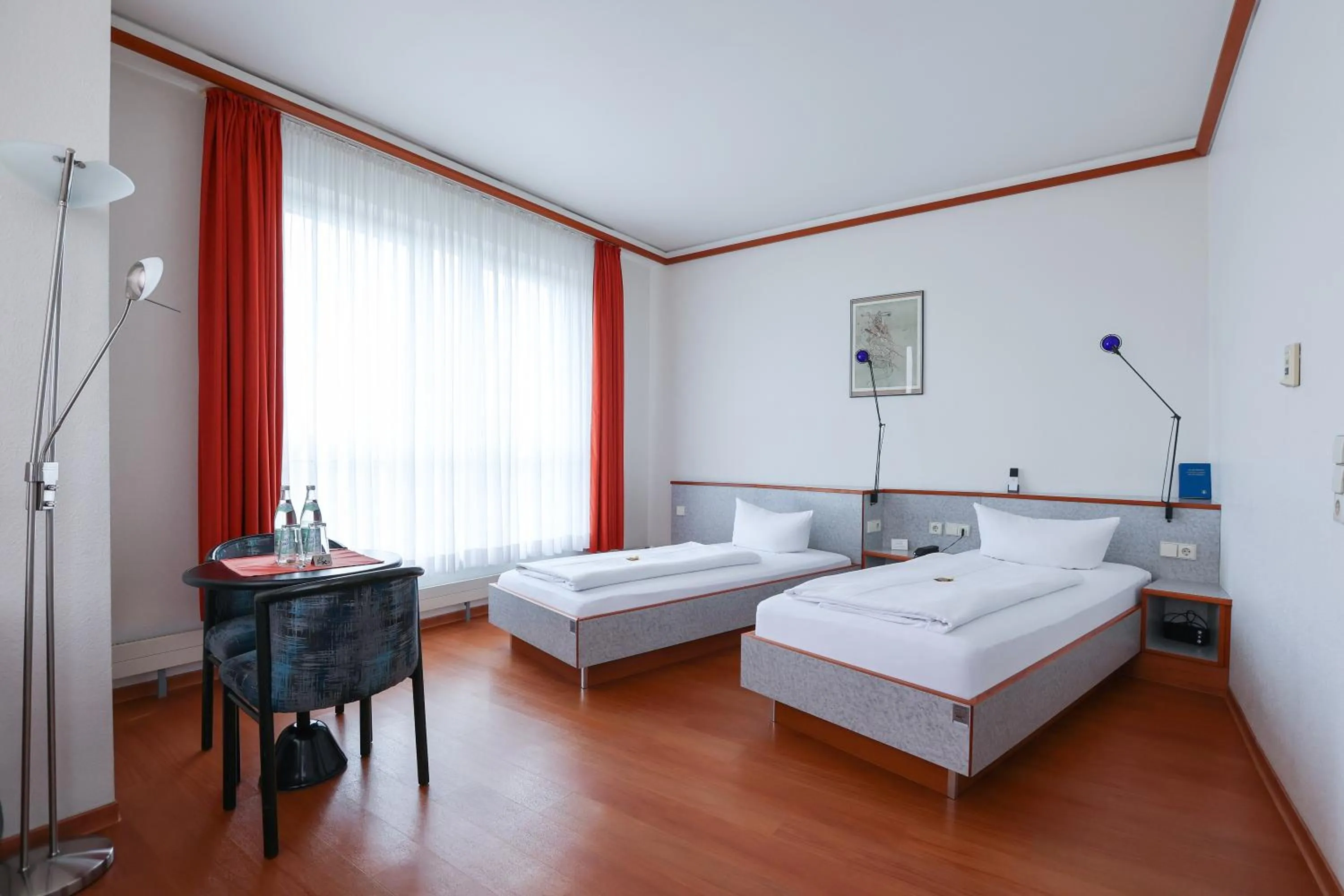 Bedroom, Bed in Hotel Blaubeurer Tor