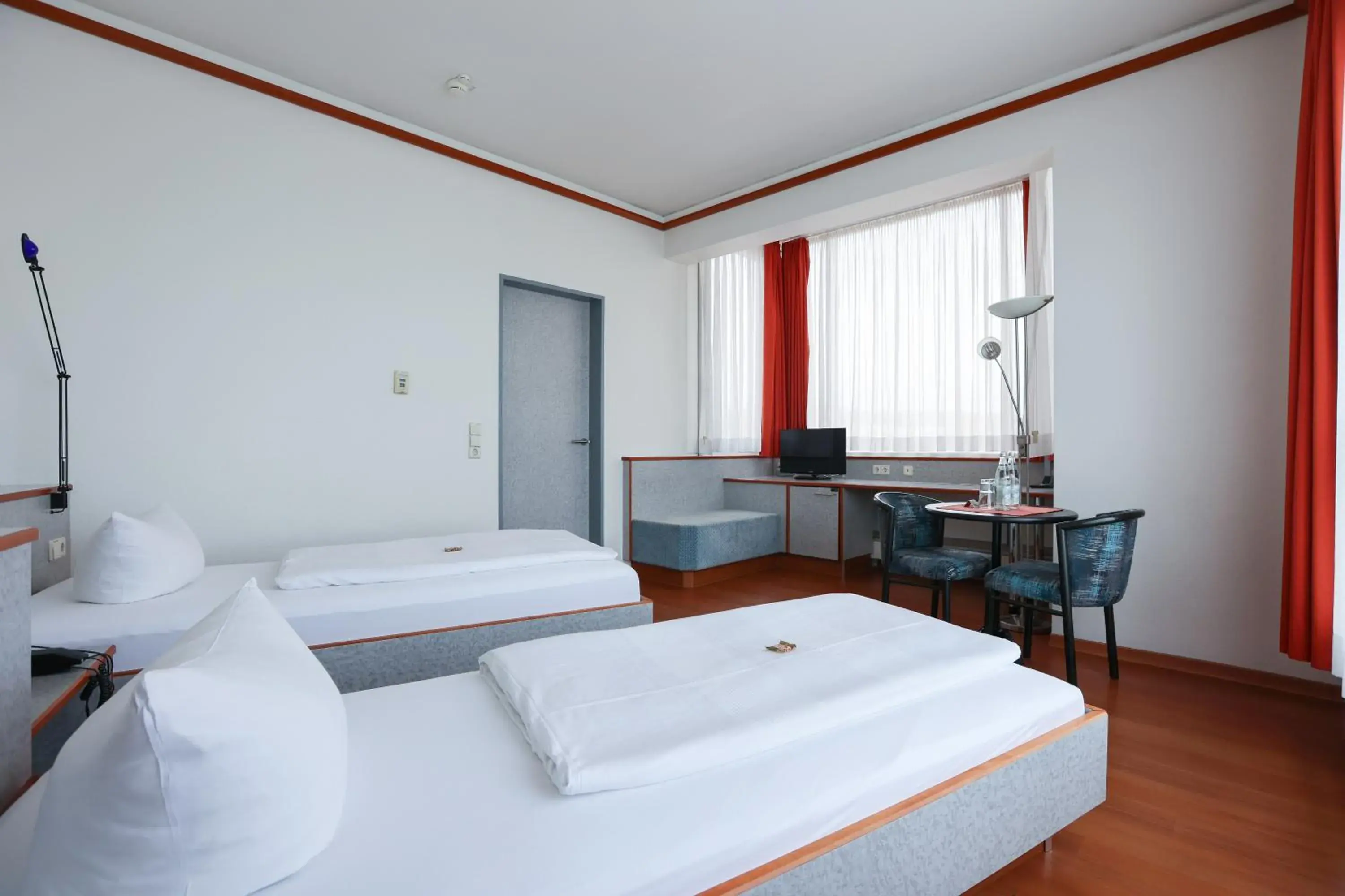 Superior Double or Twin Room in Hotel Blaubeurer Tor Superior Double or Twin Room in Hotel Blaubeurer Tor