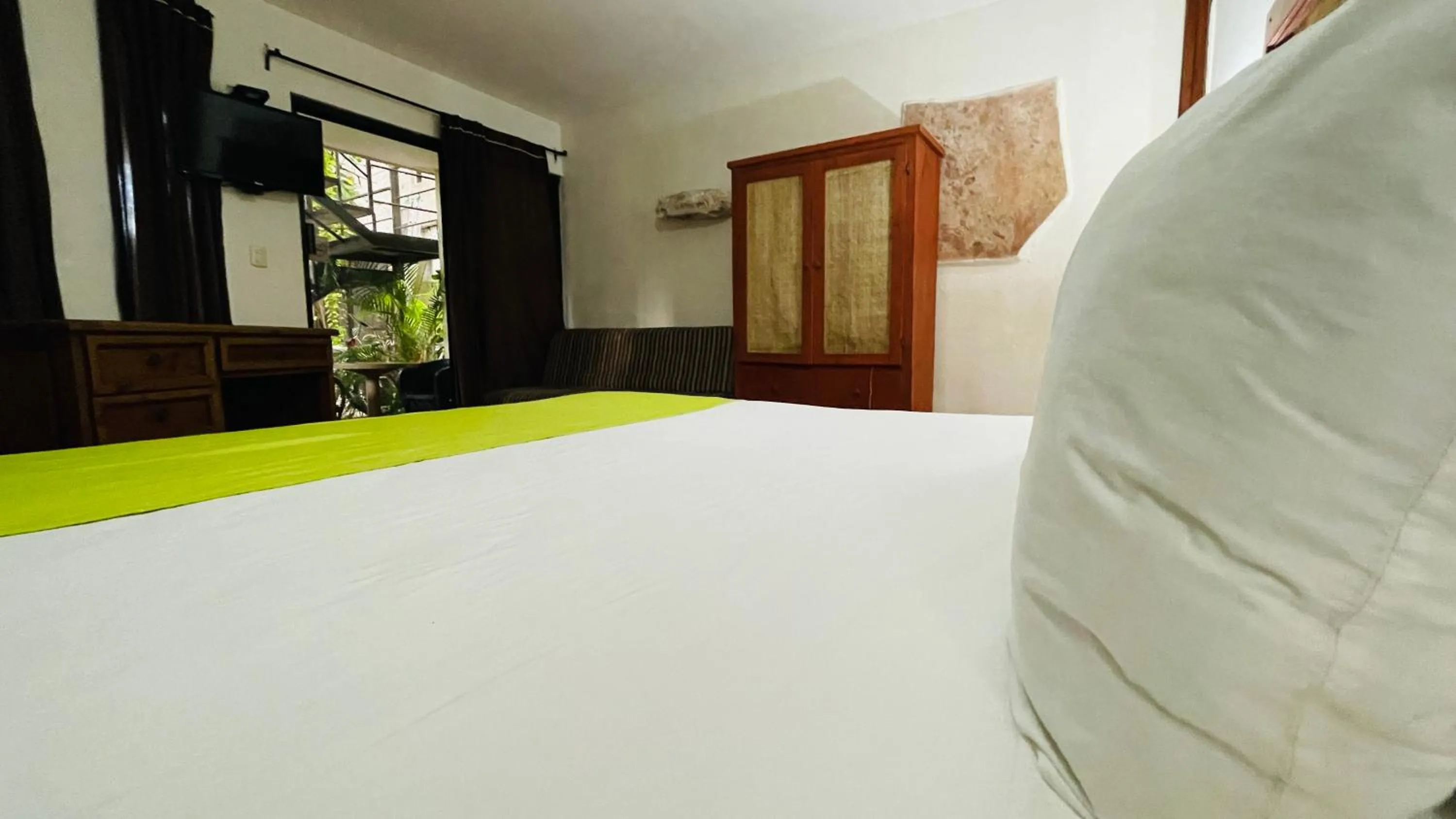 Bedroom, Bed in Hotel B&B - 5th Avenue