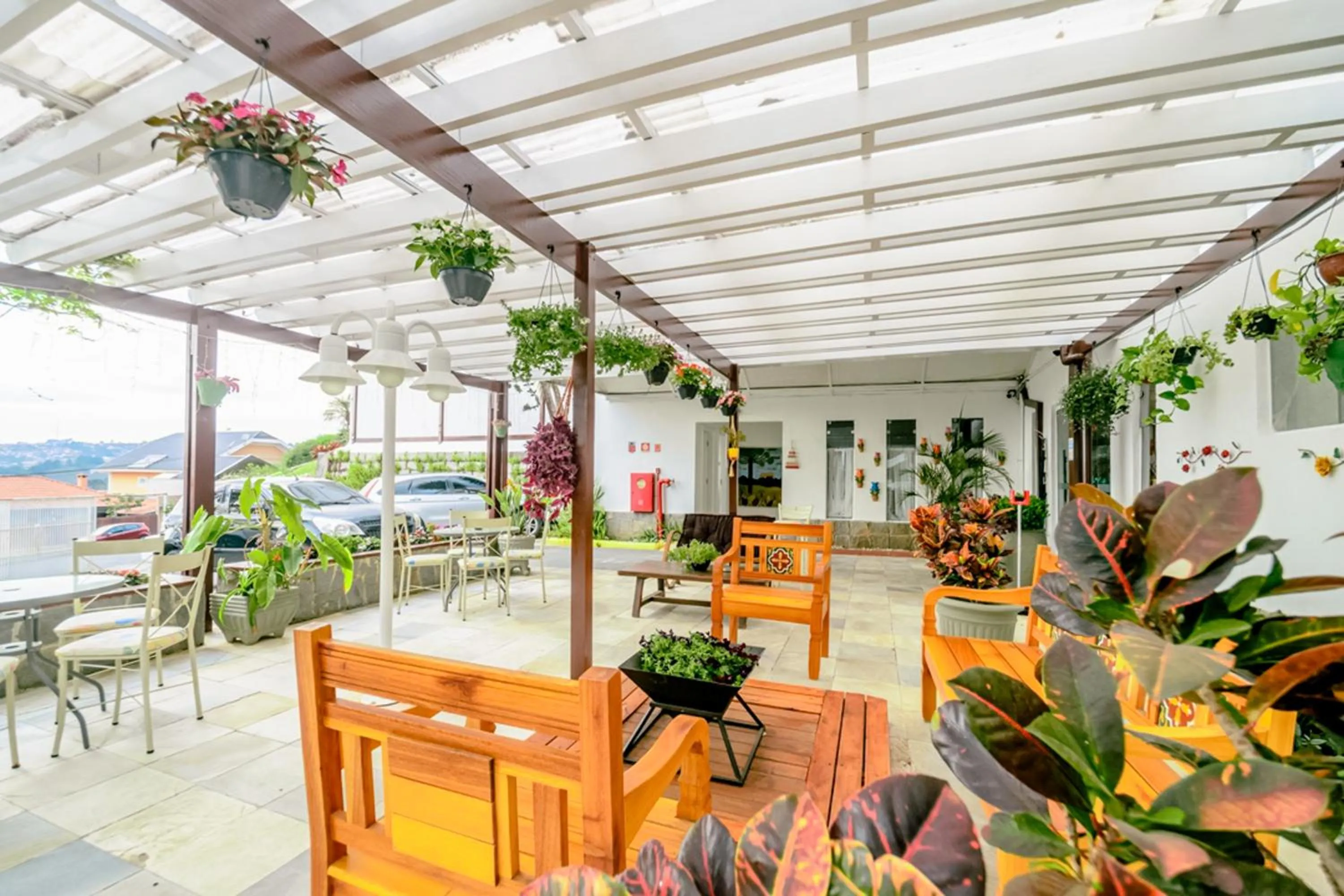 Seating area in Pousada Parque das Flores
