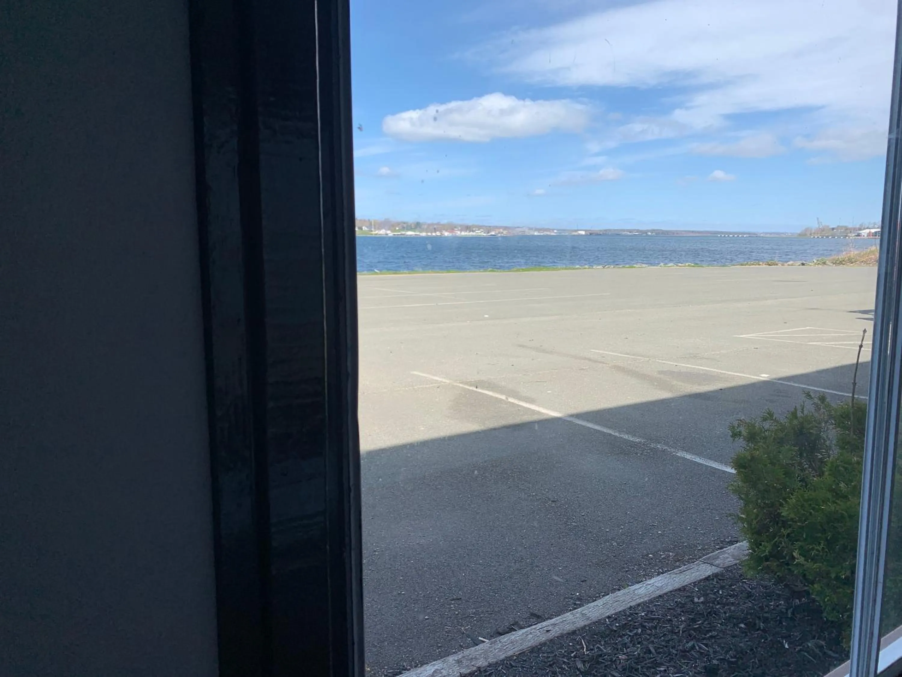 Sea view in Harbourview Inn and Suites