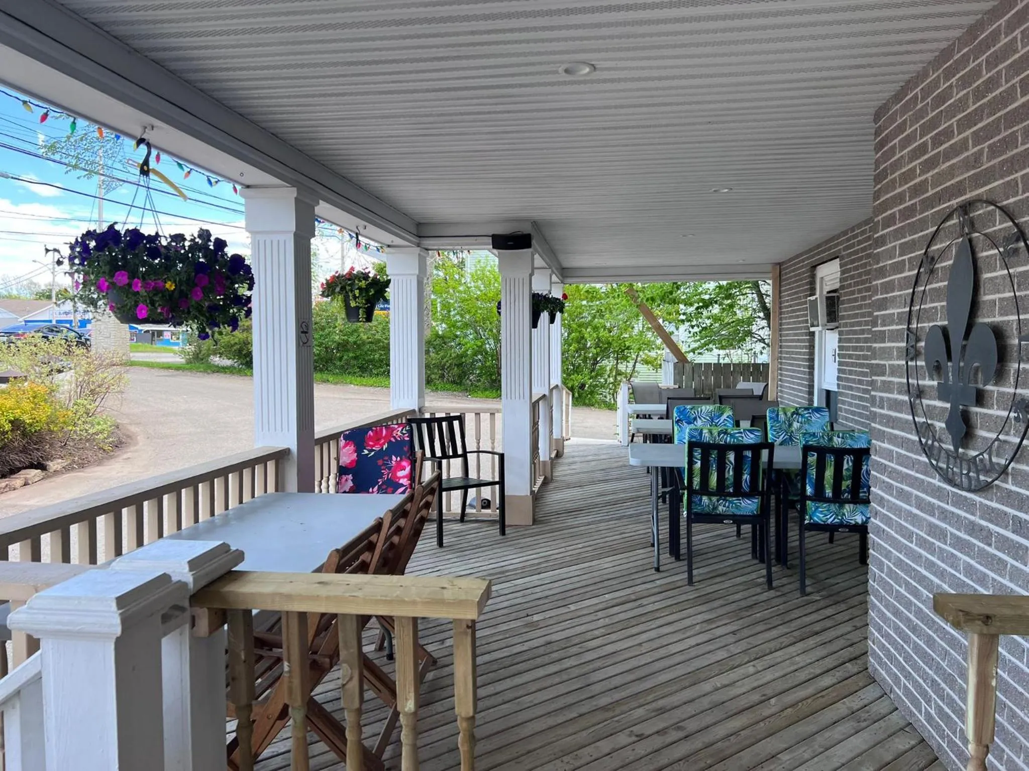 Patio in Harbourview Inn and Suites